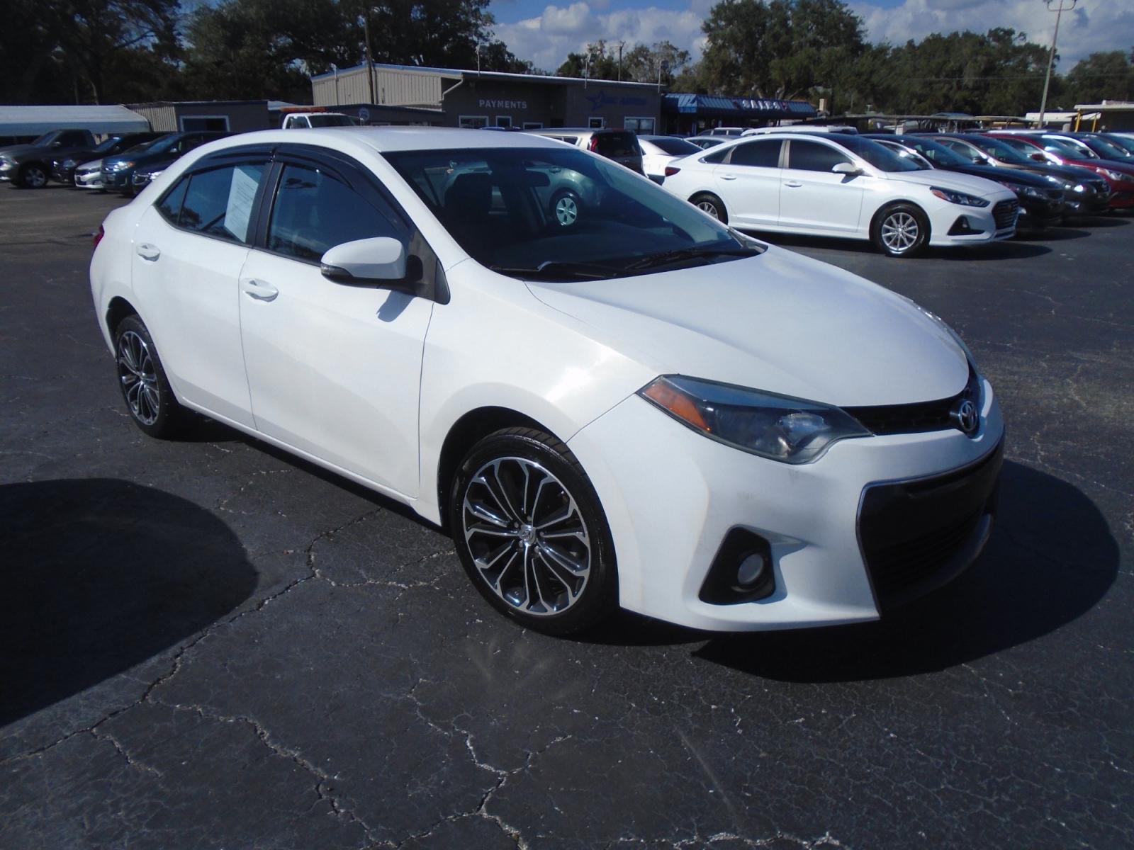 2015 Toyota Corolla L 4-Speed AT (2T1BURHE3FC) with an 1.8L L4 DOHC 16V engine, 4-Speed Automatic transmission, located at 6112 N Florida Avenue, Tampa, FL, 33604, (888) 521-5131, 27.954929, -82.459534 - Photo #2