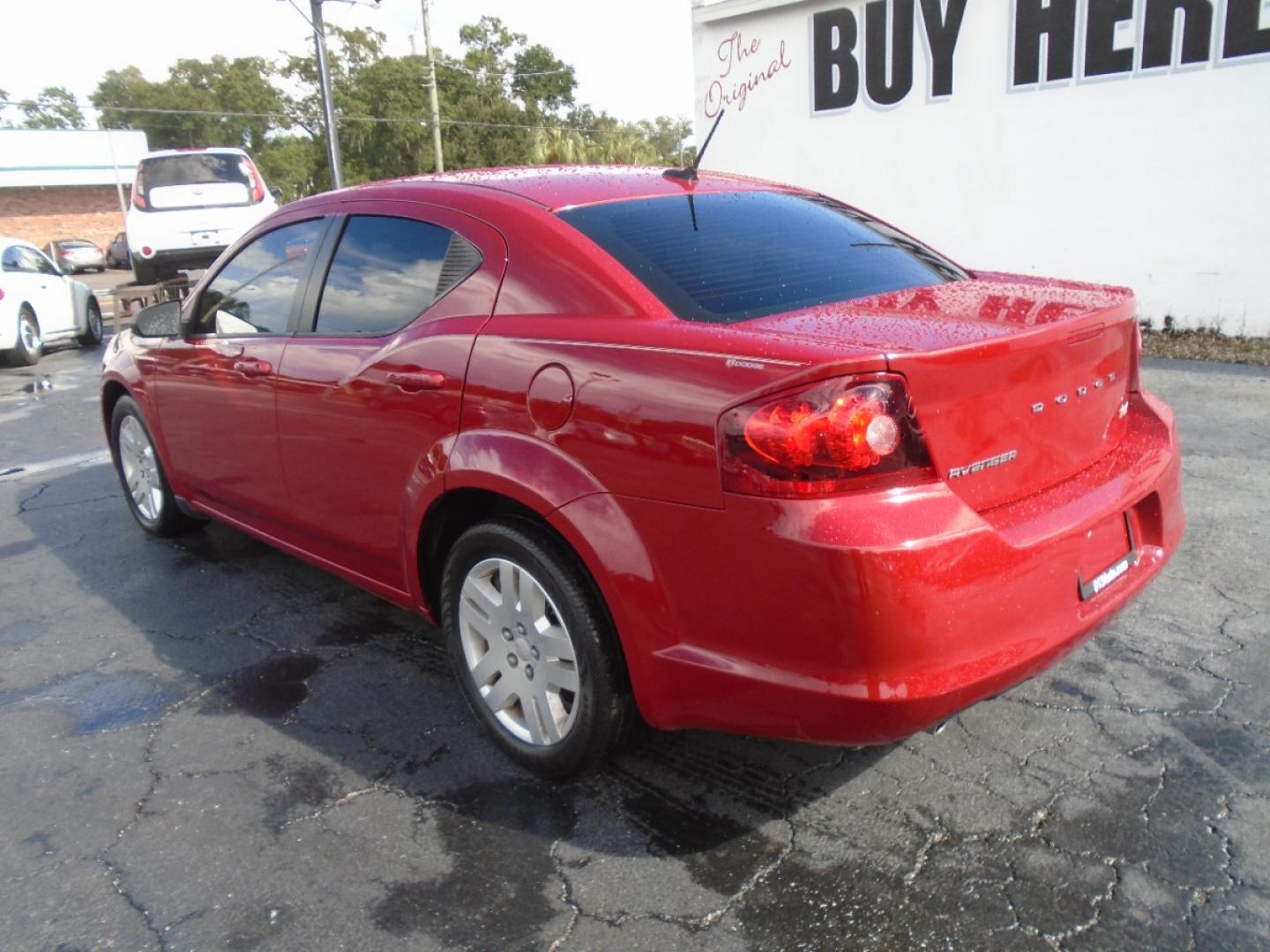 2013 Red /Black Dodge Avenger SE (1C3CDZAG3DN) with an V6, Flex Fuel, 3.6 Liter engine, Automatic, 6-Spd w/AutoStick transmission, located at 6112 N Florida Avenue, Tampa, FL, 33604, (888) 521-5131, 27.954929, -82.459534 - Photo#4