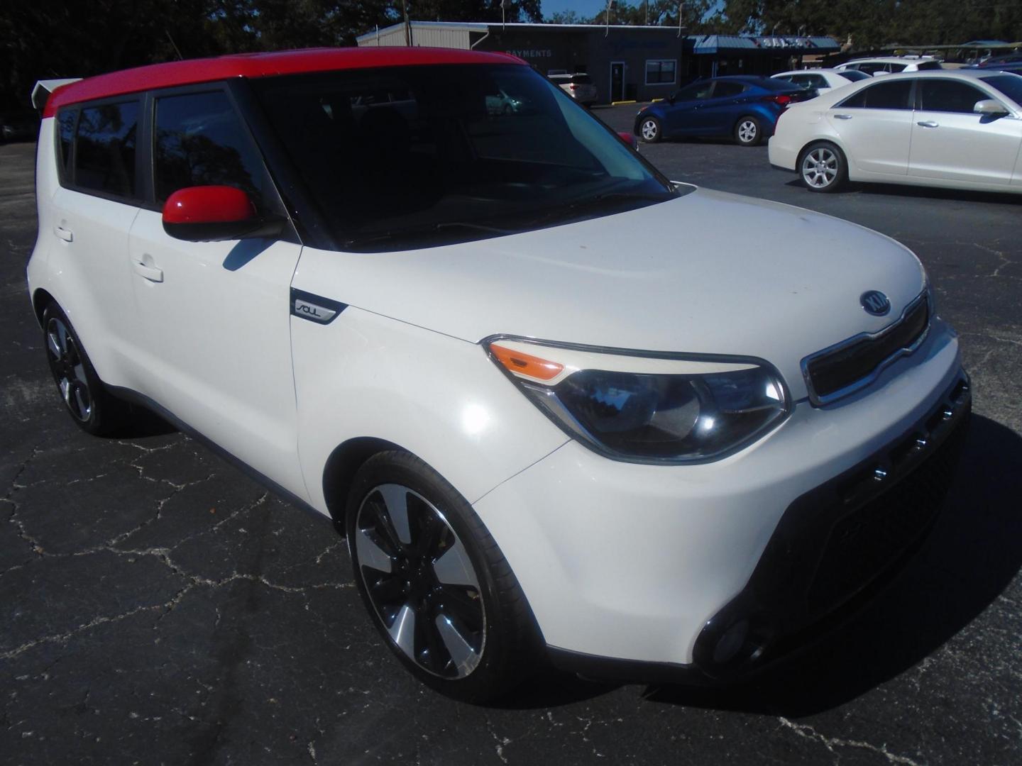 2016 White / Red Kia Soul + (KNDJP3A52G7) with an 2.0L L4 DOHC 16V engine, 6A transmission, located at 6112 N Florida Avenue, Tampa, FL, 33604, (888) 521-5131, 27.954929, -82.459534 - Photo#2