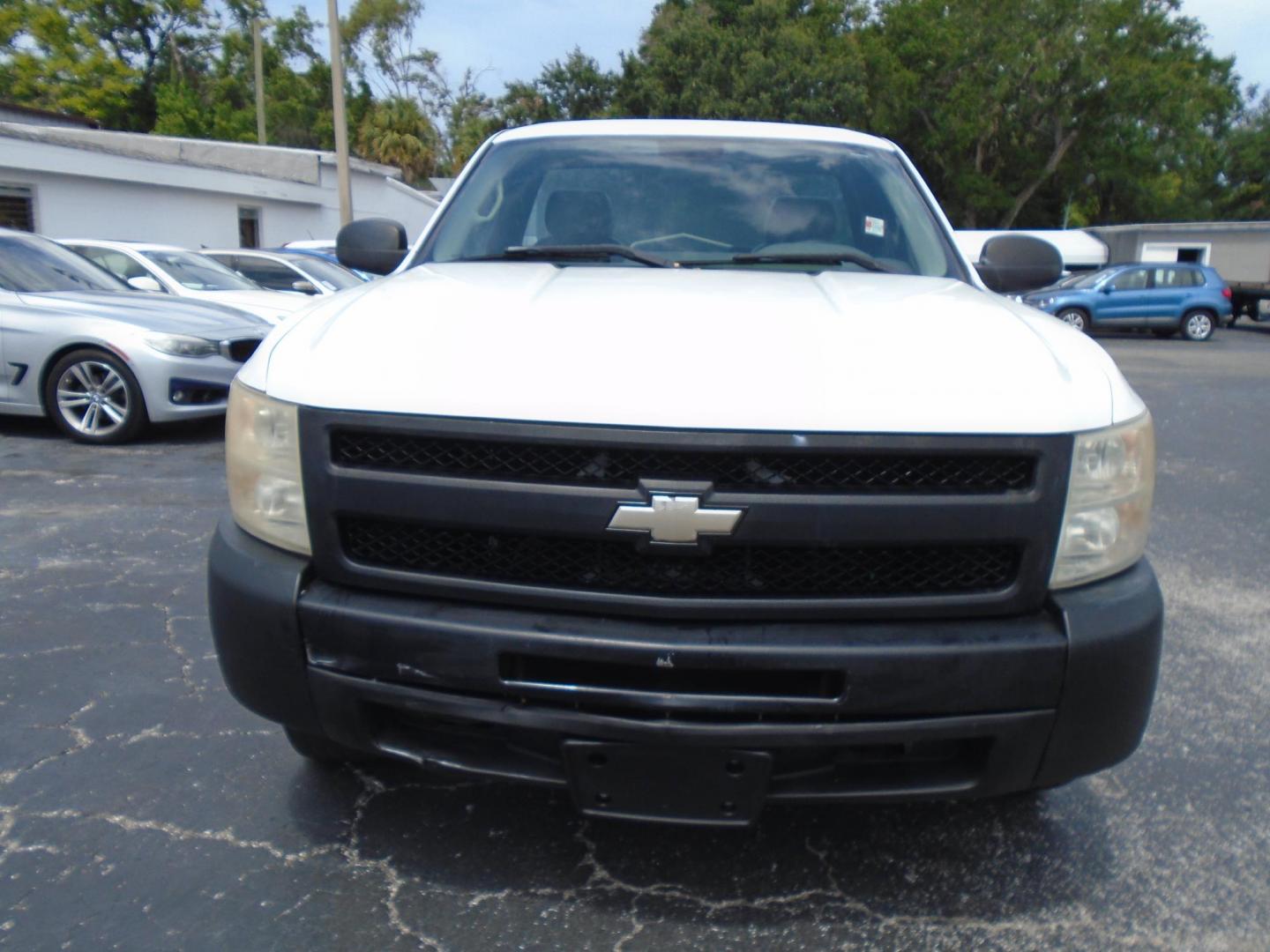 2010 White /Grey Chevrolet Silverado 1500 Regular Cab Work Truck 2WD (1GCPCPEX1AZ) with an V8, Flex Fuel, 4.8 Liter engine, Automatic, 4-Spd w/Overdrive transmission, located at 6112 N Florida Avenue, Tampa, FL, 33604, (888) 521-5131, 27.954929, -82.459534 - 499 DOWN PLUS TAX & TAG. - Photo#1