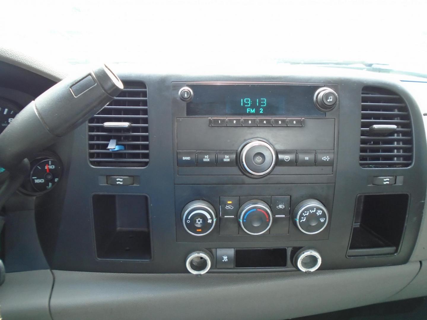 2010 White /Grey Chevrolet Silverado 1500 Regular Cab Work Truck 2WD (1GCPCPEX1AZ) with an V8, Flex Fuel, 4.8 Liter engine, Automatic, 4-Spd w/Overdrive transmission, located at 6112 N Florida Avenue, Tampa, FL, 33604, (888) 521-5131, 27.954929, -82.459534 - 499 DOWN PLUS TAX & TAG. - Photo#11