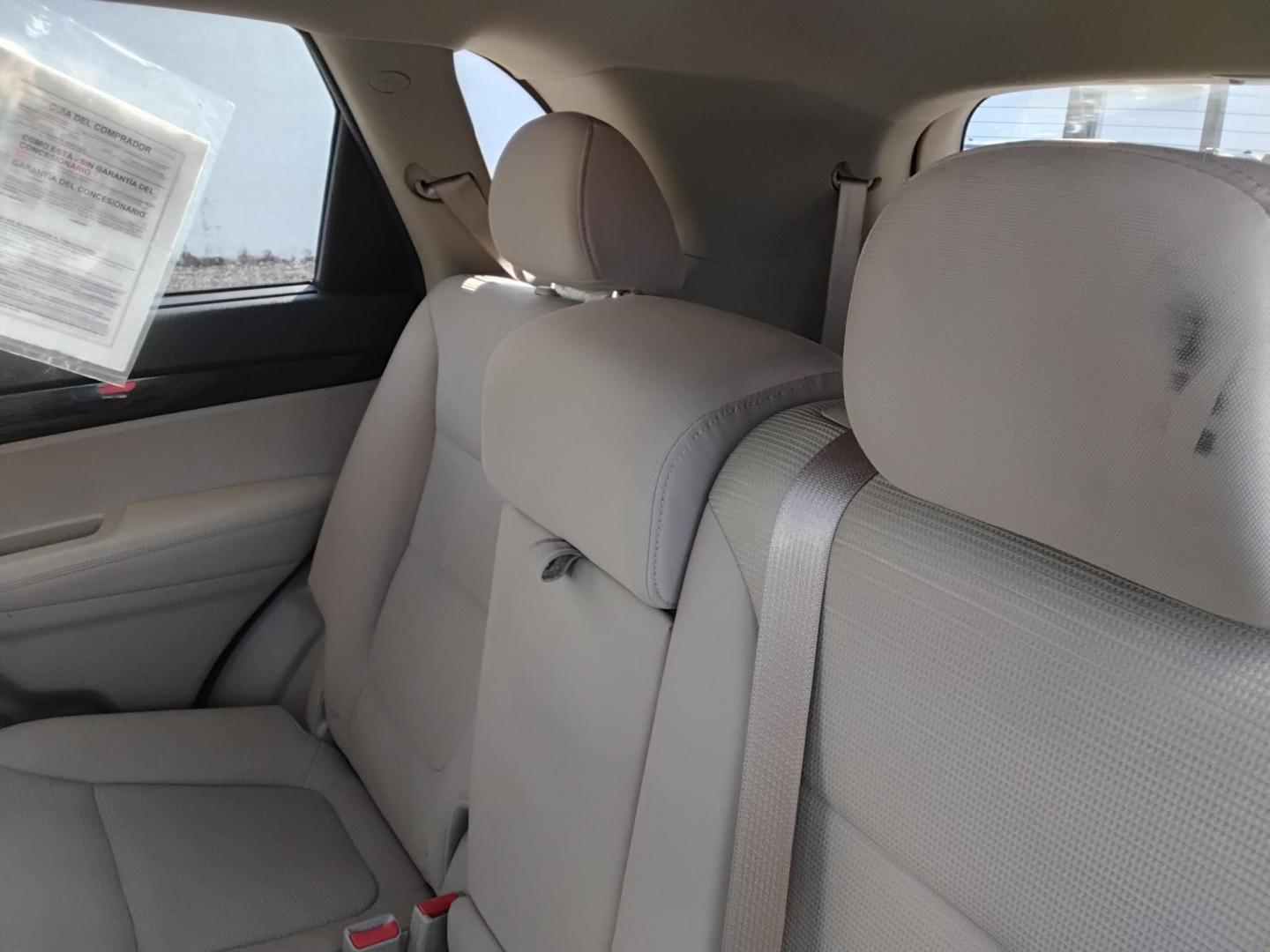2014 Red /Tan Kia Sorento LX V6 FWD (5XYKT4A74EG) with an 4-Cyl, GDI, 2.4 Liter engine, Automatic, 6-Spd w/Overdrive and Sportmatic transmission, located at 6112 N Florida Avenue, Tampa, FL, 33604, (888) 521-5131, 27.954929, -82.459534 - 499$ down plus tax & tag. - Photo#14