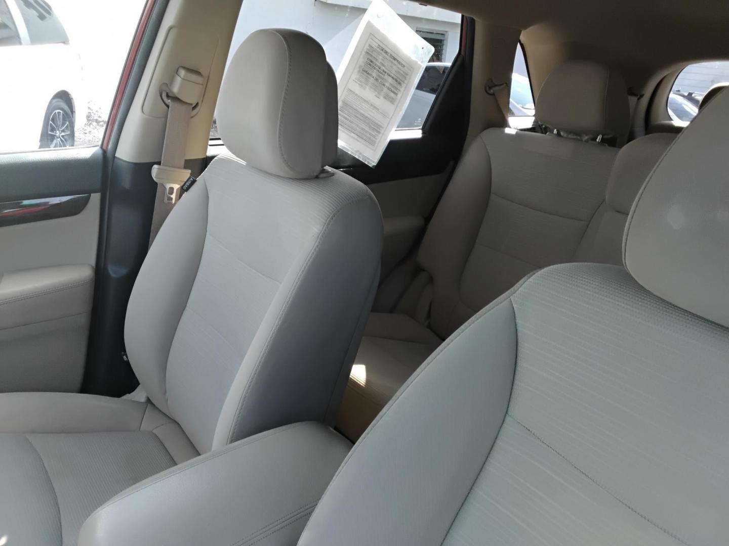2014 Red /Tan Kia Sorento LX V6 FWD (5XYKT4A74EG) with an 4-Cyl, GDI, 2.4 Liter engine, Automatic, 6-Spd w/Overdrive and Sportmatic transmission, located at 6112 N Florida Avenue, Tampa, FL, 33604, (888) 521-5131, 27.954929, -82.459534 - 499$ down plus tax & tag. - Photo#12
