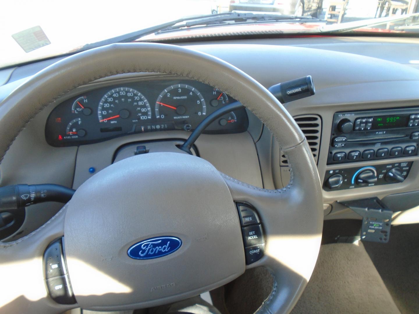 2003 RED /Tan Ford F-150 XL 2WD (1FTRF17W33N) with an 4.6L V8 SOHC 16V engine, located at 6112 N Florida Avenue, Tampa, FL, 33604, (888) 521-5131, 27.954929, -82.459534 - Photo#12