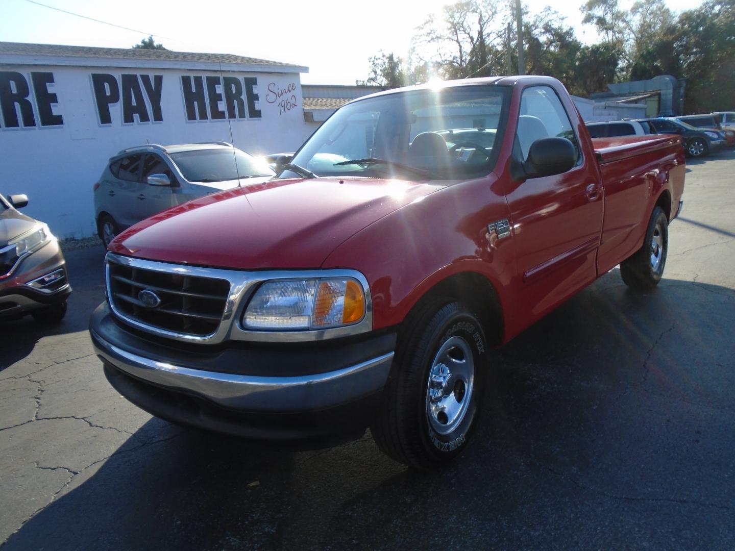 2003 RED /Tan Ford F-150 XL 2WD (1FTRF17W33N) with an 4.6L V8 SOHC 16V engine, located at 6112 N Florida Avenue, Tampa, FL, 33604, (888) 521-5131, 27.954929, -82.459534 - Photo#3