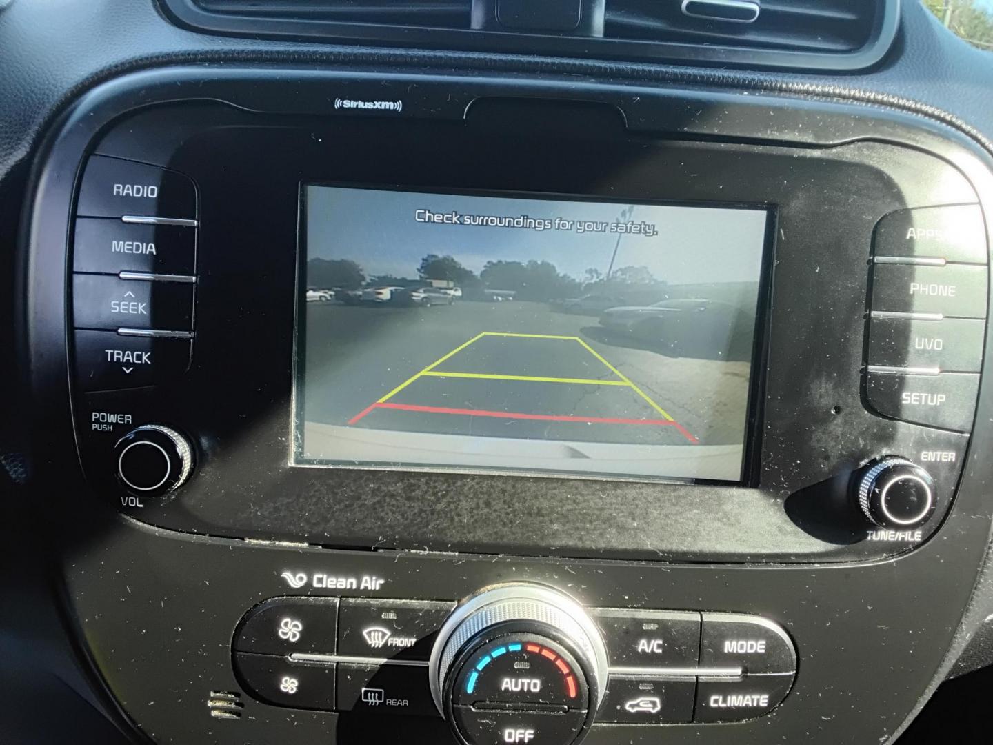 2018 White /Grey Kia Soul + (KNDJP3A59J7) with an 2.0L L4 DOHC 16V engine, 6A transmission, located at 6112 N Florida Avenue, Tampa, FL, 33604, (888) 521-5131, 27.954929, -82.459534 - $499 DOWN PLUS TAX & TAG. - Photo#10