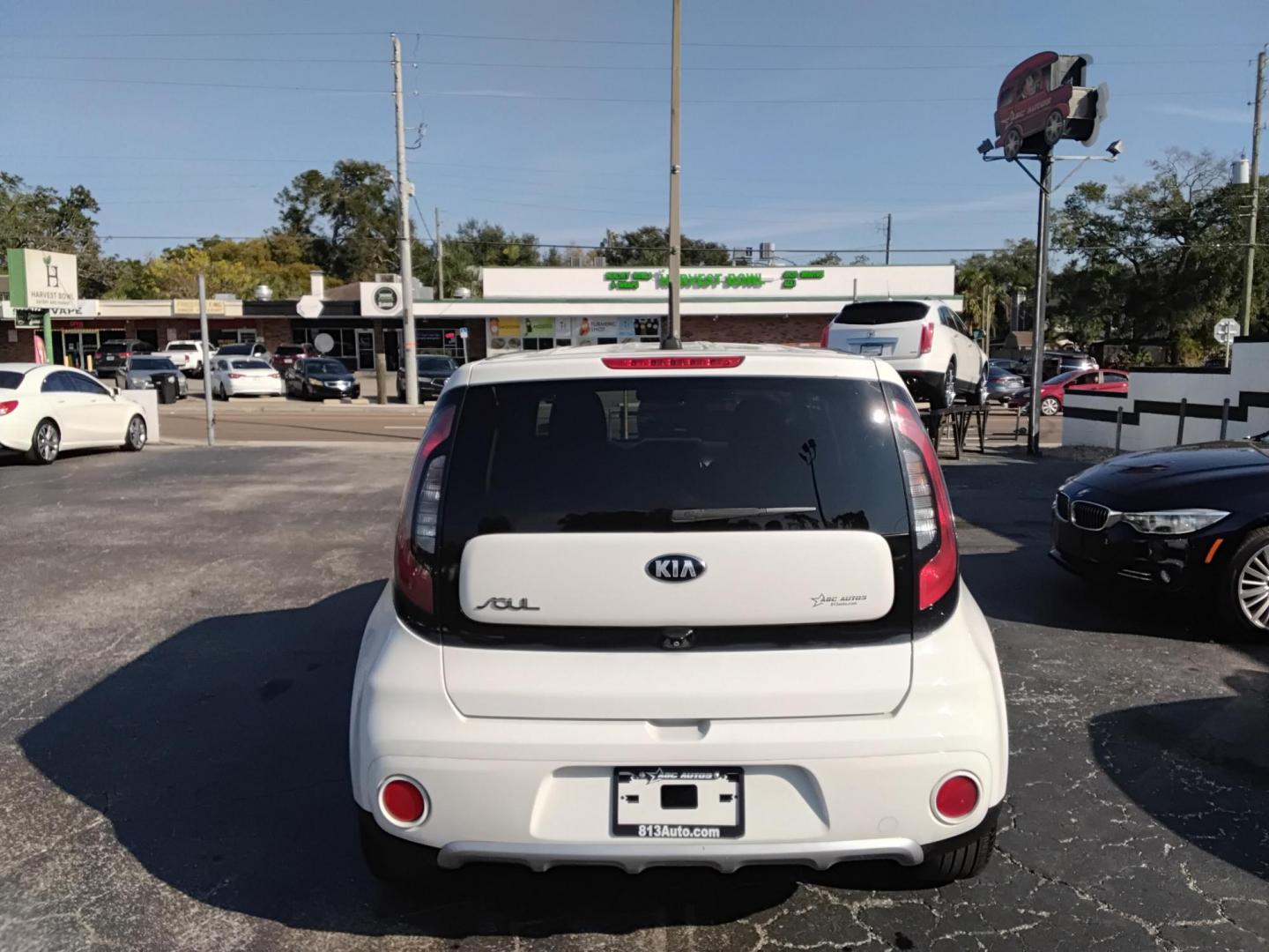 2018 White /Grey Kia Soul + (KNDJP3A59J7) with an 2.0L L4 DOHC 16V engine, 6A transmission, located at 6112 N Florida Avenue, Tampa, FL, 33604, (888) 521-5131, 27.954929, -82.459534 - $499 DOWN PLUS TAX & TAG. - Photo#6
