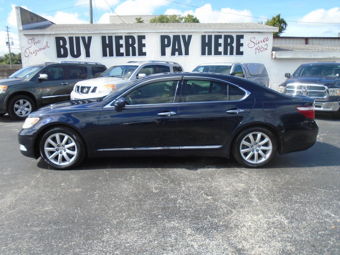 2008 Lexus LS 460 Luxury Sedan (JTHBL46F085) with an 4.6L V8 DOHC 32V engine, 8-Speed Automatic Overdrive transmission, located at 6112 N Florida Avenue, Tampa, FL, 33604, (888) 521-5131, 27.954929, -82.459534 - Photo#0