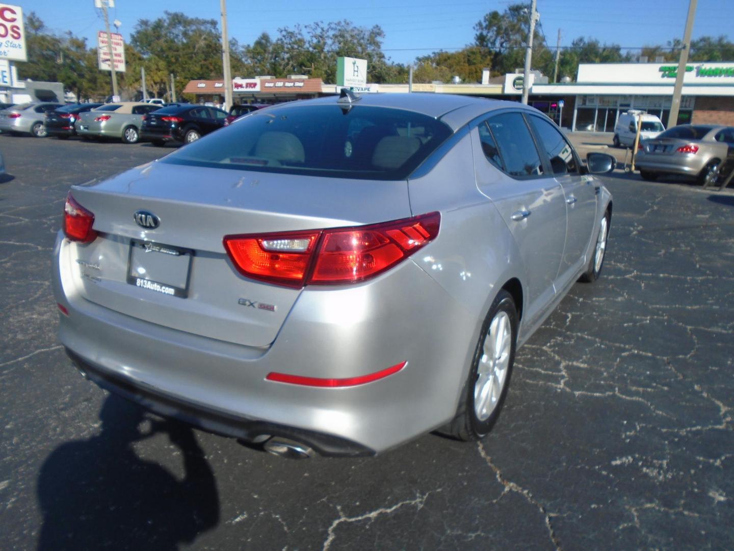 2017 Nissan Altima 2.5 S (1N4AL3AP2HC) with an 2.5L L4 DOHC 16V engine, CVT transmission, located at 6112 N Florida Avenue, Tampa, FL, 33604, (888) 521-5131, 27.954929, -82.459534 - Photo#7