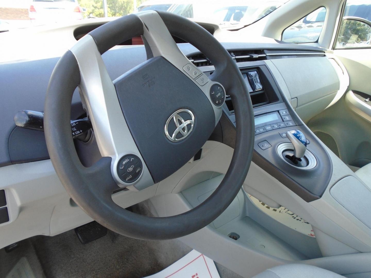 2011 Toyota Prius Prius I (JTDKN3DU7B5) with an 1.8L L4 DOHC 16V engine, Continuously Variable Transmission transmission, located at 6112 N Florida Avenue, Tampa, FL, 33604, (888) 521-5131, 27.954929, -82.459534 - Photo#9