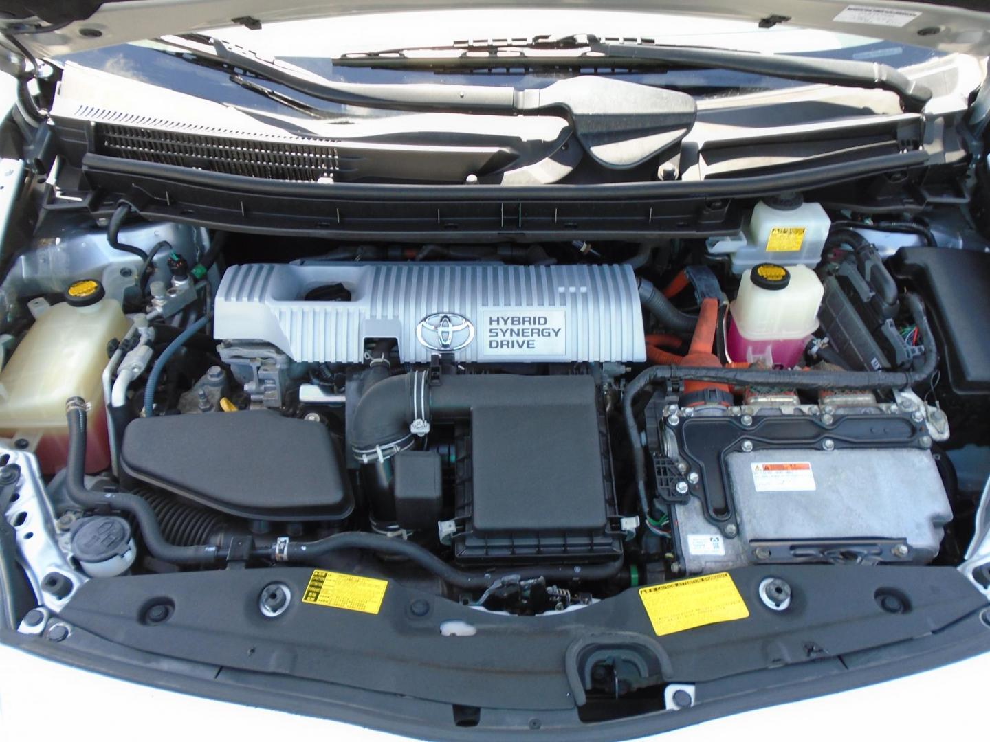 2011 Toyota Prius Prius I (JTDKN3DU7B5) with an 1.8L L4 DOHC 16V engine, Continuously Variable Transmission transmission, located at 6112 N Florida Avenue, Tampa, FL, 33604, (888) 521-5131, 27.954929, -82.459534 - Photo#10
