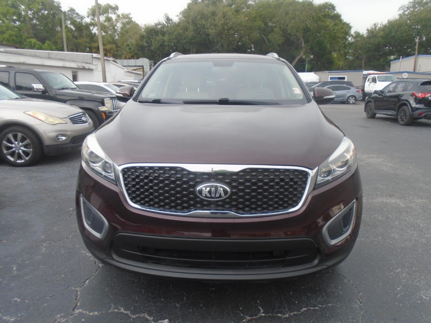 2016 Kia Sorento LX 2WD (5XYPG4A35GG) with an 2.4L L4 DOHC 16V engine, 6-Speed Automatic transmission, located at 6112 N Florida Avenue, Tampa, FL, 33604, (888) 521-5131, 27.954929, -82.459534 - Photo#1