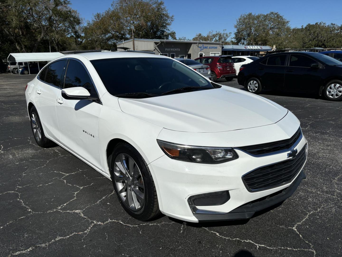 2018 Chevrolet Malibu LT (1G1ZD5ST9JF) with an 1.5L L4 DOHC 16V engine, 6A transmission, located at 6112 N Florida Avenue, Tampa, FL, 33604, (888) 521-5131, 27.954929, -82.459534 - Photo#2