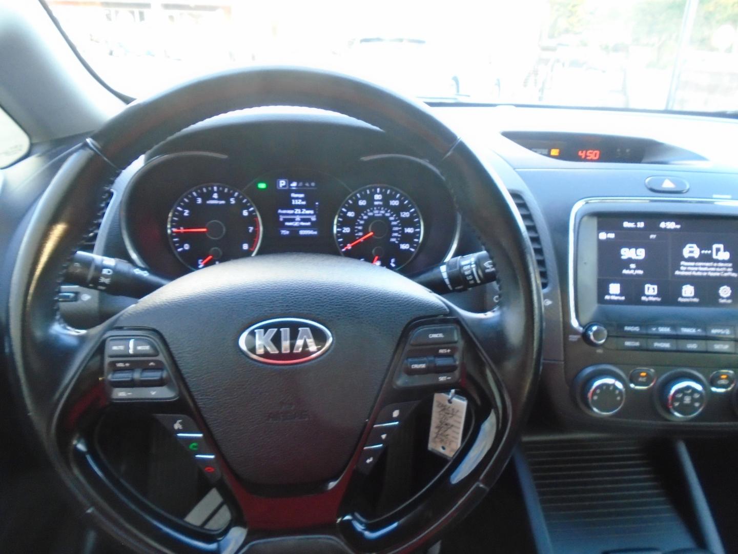 2018 Kia Forte LX 6M (3KPFL4A77JE) with an 2.0L L4 DOHC 16V engine, 6M transmission, located at 6112 N Florida Avenue, Tampa, FL, 33604, (888) 521-5131, 27.954929, -82.459534 - Photo#12