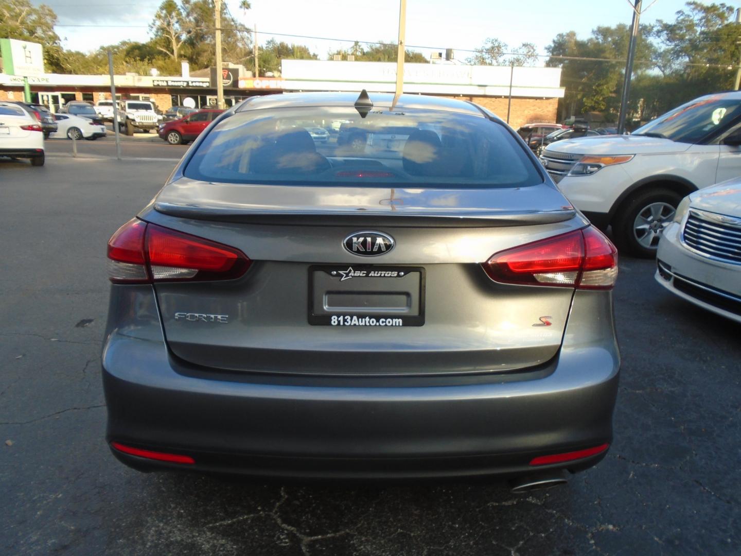 2018 Kia Forte LX 6M (3KPFL4A77JE) with an 2.0L L4 DOHC 16V engine, 6M transmission, located at 6112 N Florida Avenue, Tampa, FL, 33604, (888) 521-5131, 27.954929, -82.459534 - Photo#6