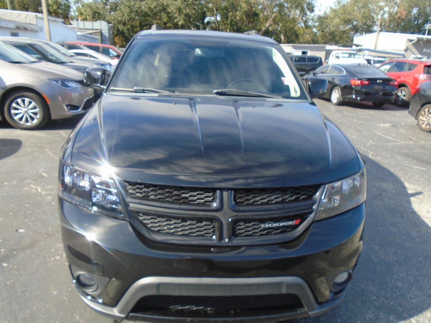 2017 Dodge Journey SXT (3C4PDCBBXHT) with an 2.4L L6 DOHC 16V engine, 4A transmission, located at 6112 N Florida Avenue, Tampa, FL, 33604, (888) 521-5131, 27.954929, -82.459534 - Photo#1