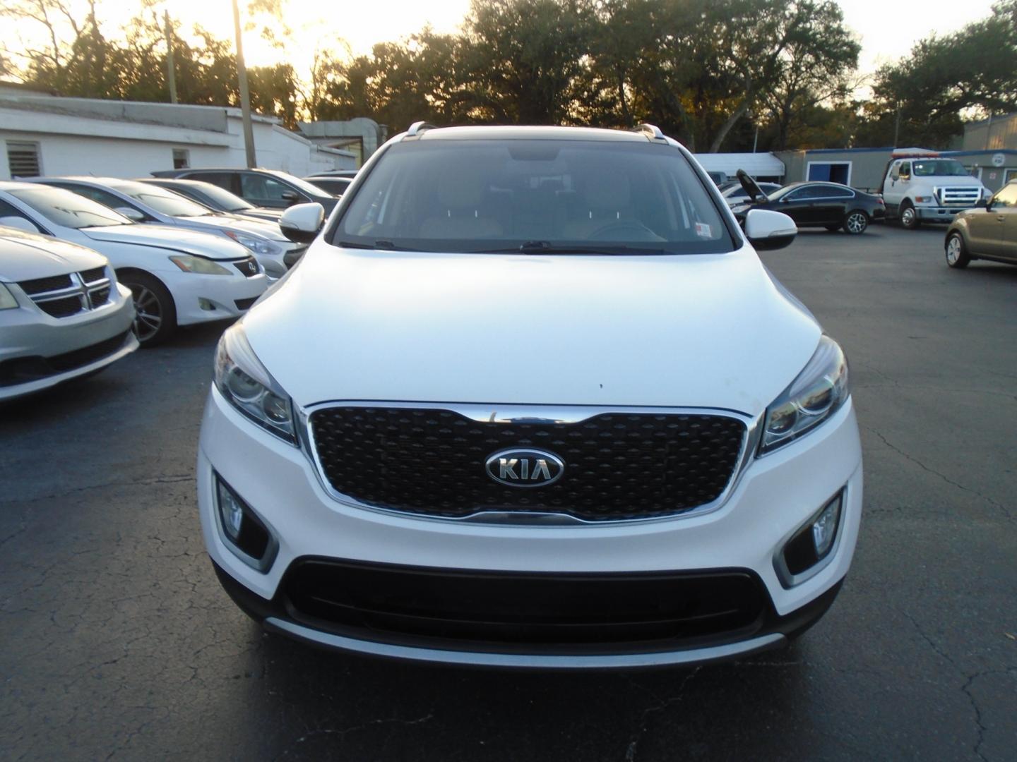 2016 Kia Sorento EX V6 2WD (5XYPH4A56GG) with an 3.3L V6 DOHC 24V engine, 6-Speed Automatic transmission, located at 6112 N Florida Avenue, Tampa, FL, 33604, (888) 521-5131, 27.954929, -82.459534 - Photo#1