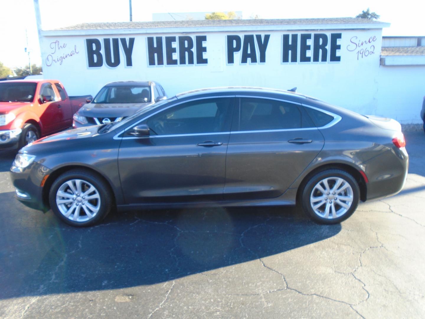 2017 Chrysler 200 Limited Platinum (1C3CCCAB3HN) with an 2.4L L4 DOHC 16V engine, 9A transmission, located at 6112 N Florida Avenue, Tampa, FL, 33604, (888) 521-5131, 27.954929, -82.459534 - Photo#0