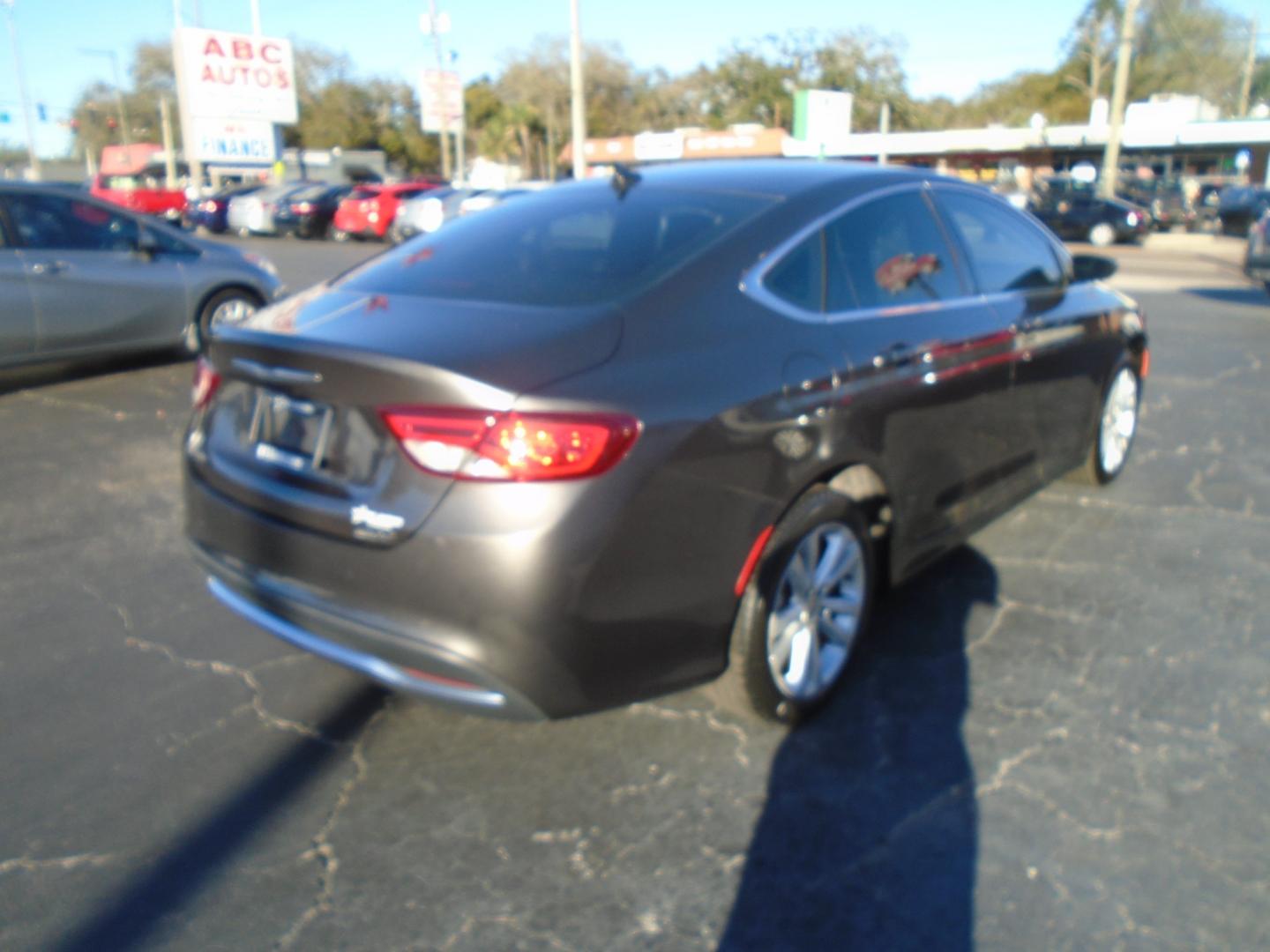 2017 Chrysler 200 Limited Platinum (1C3CCCAB3HN) with an 2.4L L4 DOHC 16V engine, 9A transmission, located at 6112 N Florida Avenue, Tampa, FL, 33604, (888) 521-5131, 27.954929, -82.459534 - Photo#5