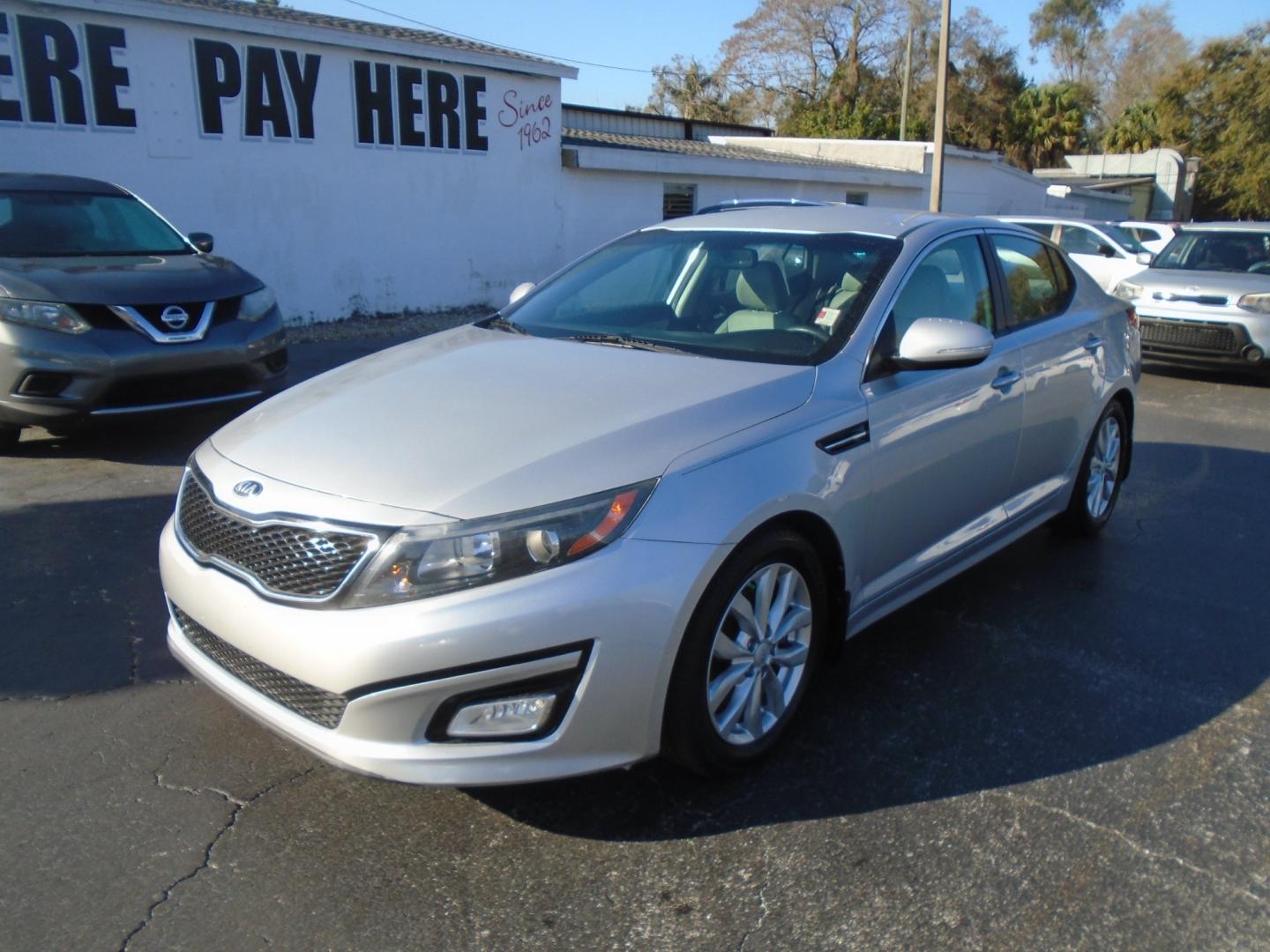 2014 Kia Optima EX (5XXGN4A73EG) with an 2.4L L4 DOHC 16V engine, 6-Speed Automatic transmission, located at 6112 N Florida Avenue, Tampa, FL, 33604, (888) 521-5131, 27.954929, -82.459534 - Photo#3