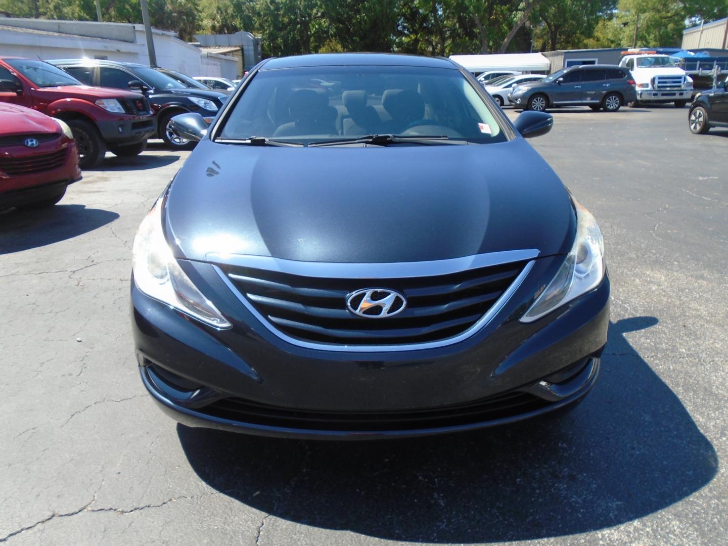 2011 Hyundai Sonata GLS Auto (5NPEB4AC4BH) with an 2.4L L4 DOHC 16V engine, 5-Speed Automatic transmission, located at 6112 N Florida Avenue, Tampa, FL, 33604, (888) 521-5131, 27.954929, -82.459534 - Photo#1