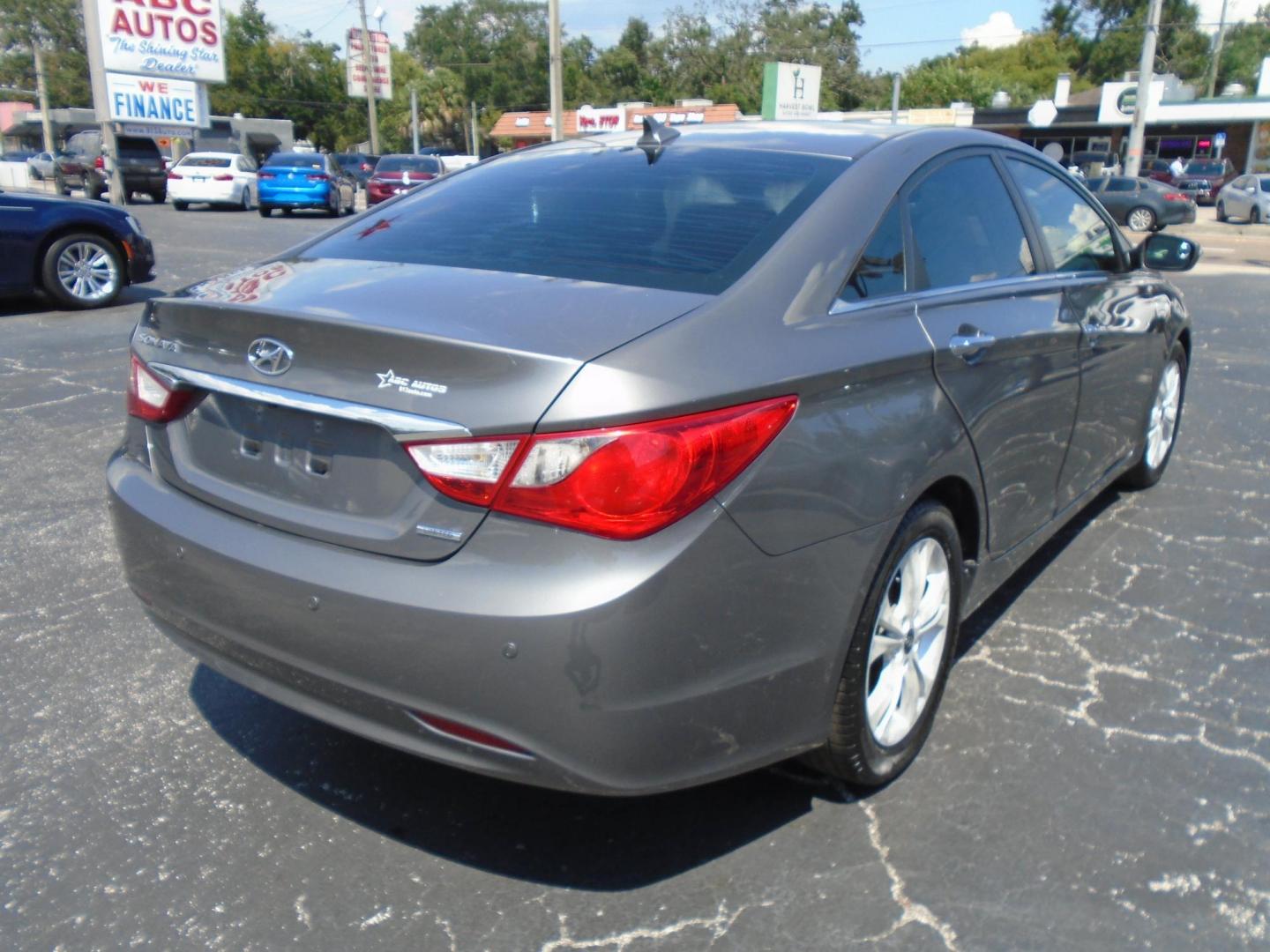 2011 GRAY /BLACK Hyundai Sonata Limited Auto (5NPEC4ACXBH) with an 2.4L L4 DOHC 16V engine, 5-Speed Automatic transmission, located at 6112 N Florida Avenue, Tampa, FL, 33604, (888) 521-5131, 27.954929, -82.459534 - 499$ down plus tax & tag. - Photo#4