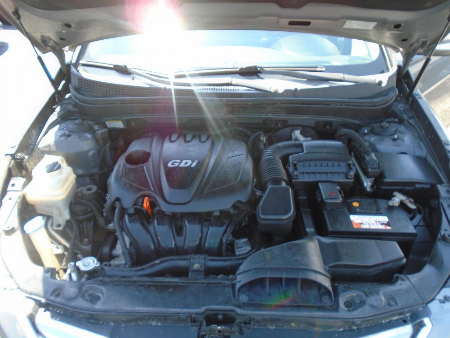 2011 GRAY /BLACK Hyundai Sonata Limited Auto (5NPEC4ACXBH) with an 2.4L L4 DOHC 16V engine, 5-Speed Automatic transmission, located at 6112 N Florida Avenue, Tampa, FL, 33604, (888) 521-5131, 27.954929, -82.459534 - 499$ down plus tax & tag. - Photo#14