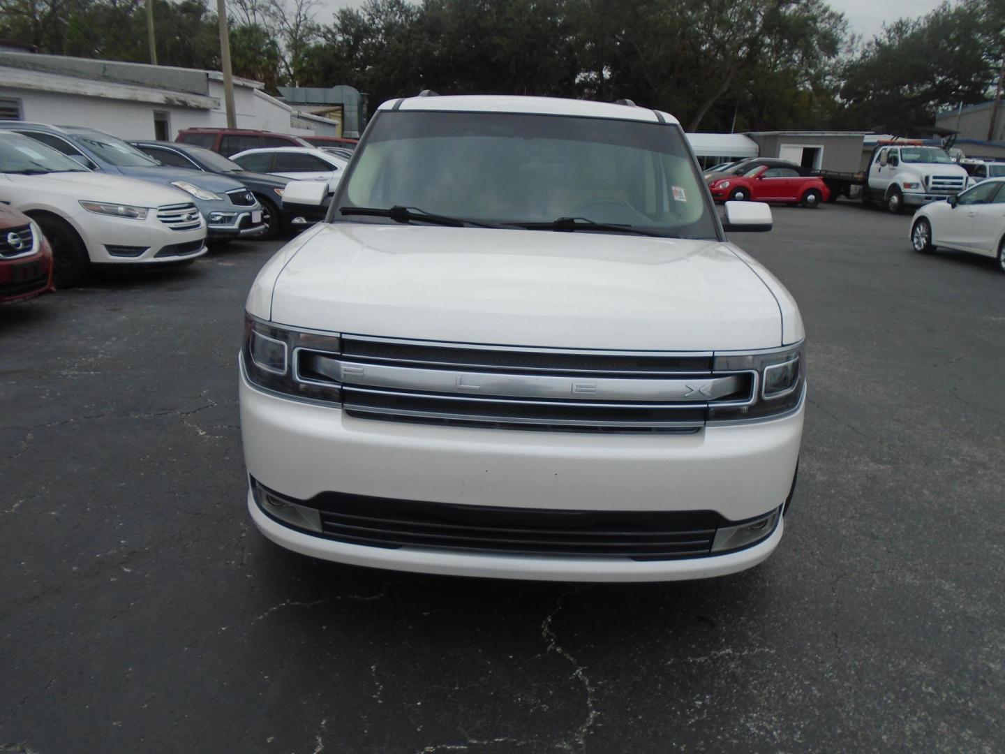 2013 Ford Flex Limited FWD (2FMGK5D86DB) with an 3.5L V6 DOHC 24V engine, 6-Speed Automatic Overdrive transmission, located at 6112 N Florida Avenue, Tampa, FL, 33604, (888) 521-5131, 27.954929, -82.459534 - Photo#1