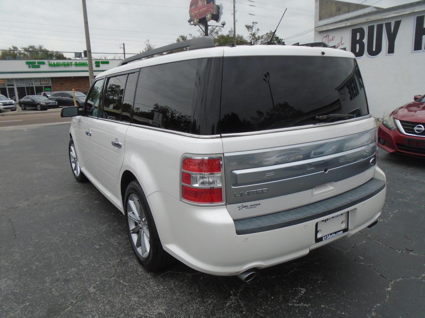 2013 Ford Flex Limited FWD (2FMGK5D86DB) with an 3.5L V6 DOHC 24V engine, 6-Speed Automatic Overdrive transmission, located at 6112 N Florida Avenue, Tampa, FL, 33604, (888) 521-5131, 27.954929, -82.459534 - Photo#6