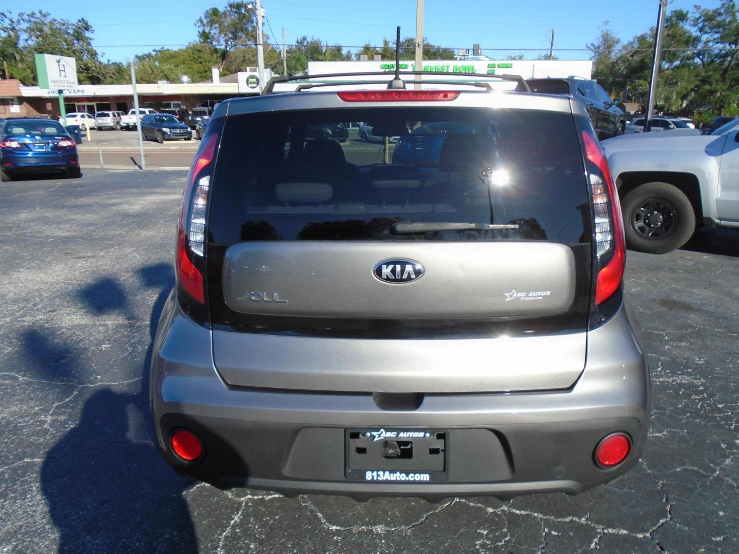 2017 Kia Soul ! (KNDJN2A20H7) with an 1.6L L4 DOHC 16V engine, 6A transmission, located at 6112 N Florida Avenue, Tampa, FL, 33604, (888) 521-5131, 27.954929, -82.459534 - Photo#6