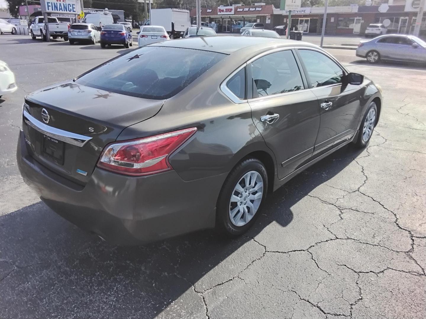 2013 BRONZE /BLACK Nissan Altima 2.5 S (1N4AL3AP7DC) with an 2.5L L4 DOHC 16V engine, located at 6112 N Florida Avenue, Tampa, FL, 33604, (888) 521-5131, 27.954929, -82.459534 - $499 DOWN PLUS TAX & TAG. - Photo#6