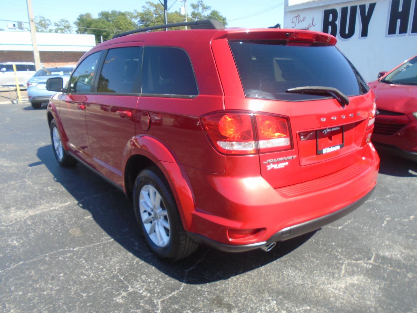 2016 Dodge Journey SXT (3C4PDCBG6GT) with an 3.6L V6 DOHC 24V engine, 4A transmission, located at 6112 N Florida Avenue, Tampa, FL, 33604, (888) 521-5131, 27.954929, -82.459534 - Photo#4