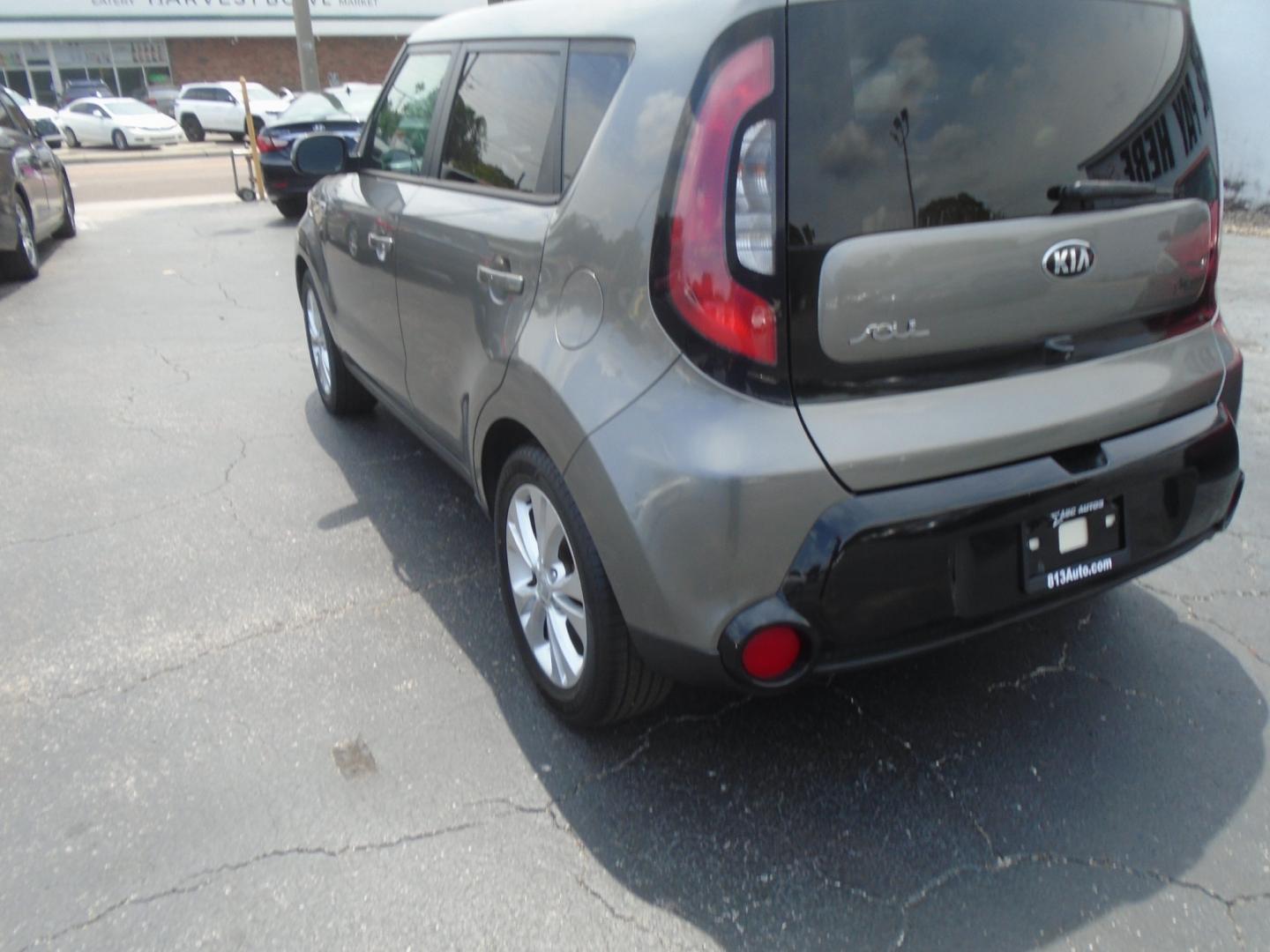 2016 Kia Soul + (KNDJP3A53G7) with an 2.0L L4 DOHC 16V engine, 6A transmission, located at 6112 N Florida Avenue, Tampa, FL, 33604, (888) 521-5131, 27.954929, -82.459534 - Photo#4