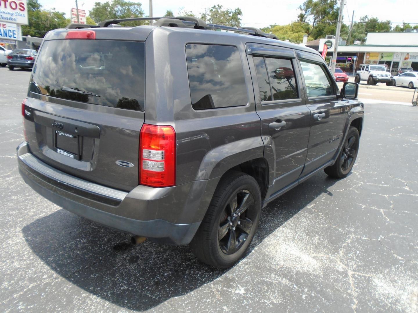 2015 Jeep Patriot Sport 2WD (1C4NJPBA5FD) with an 2.0L L4 DOHC 16V engine, located at 6112 N Florida Avenue, Tampa, FL, 33604, (888) 521-5131, 27.954929, -82.459534 - Photo#5