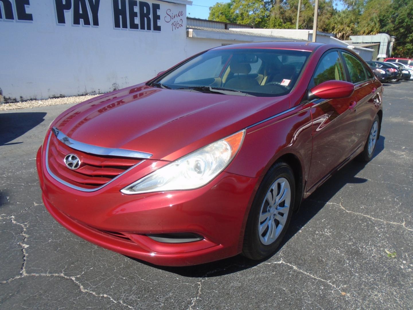 2011 Hyundai Sonata GLS Auto (5NPEB4AC1BH) with an 2.4L L4 DOHC 16V engine, 5-Speed Automatic transmission, located at 6112 N Florida Avenue, Tampa, FL, 33604, (888) 521-5131, 27.954929, -82.459534 - Photo#3