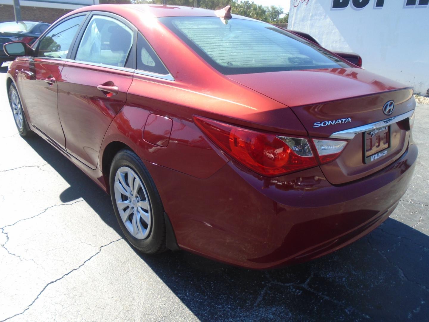 2011 Hyundai Sonata GLS Auto (5NPEB4AC1BH) with an 2.4L L4 DOHC 16V engine, 5-Speed Automatic transmission, located at 6112 N Florida Avenue, Tampa, FL, 33604, (888) 521-5131, 27.954929, -82.459534 - Photo#4