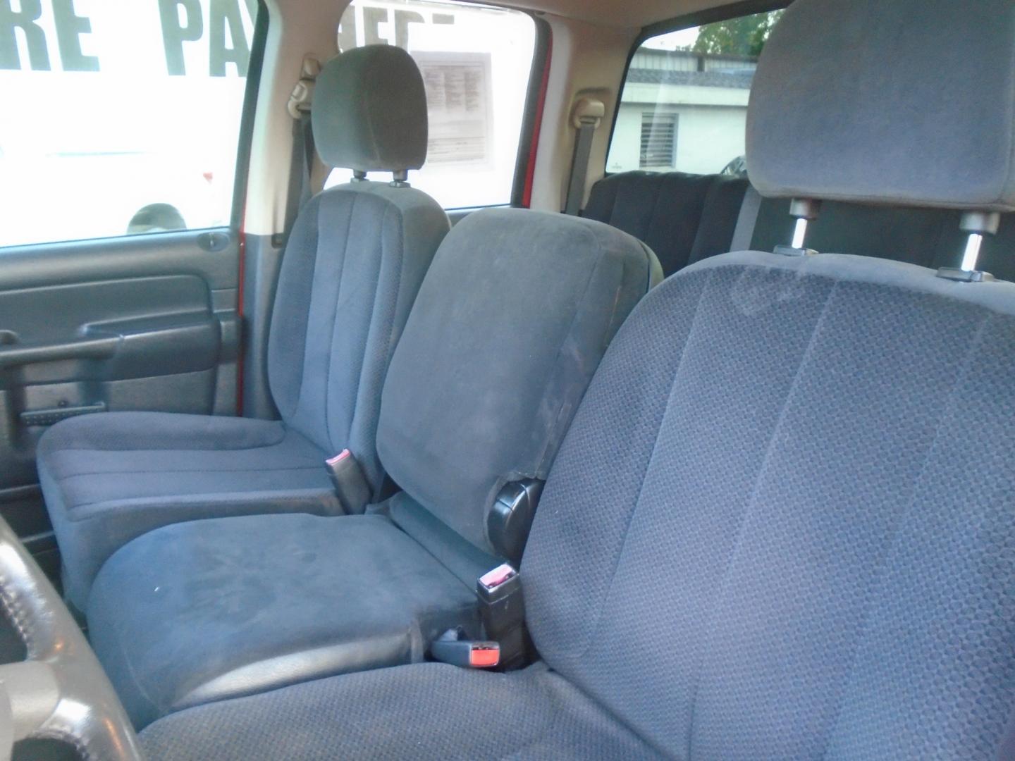 2005 Dodge Ram 1500 Laramie Quad Cab Long Bed 2WD (1D7HA18D05S) with an 5.7L V8 OHV 16V engine, 5-Speed Automatic Overdrive transmission, located at 6112 N Florida Avenue, Tampa, FL, 33604, (888) 521-5131, 27.954929, -82.459534 - Photo#10