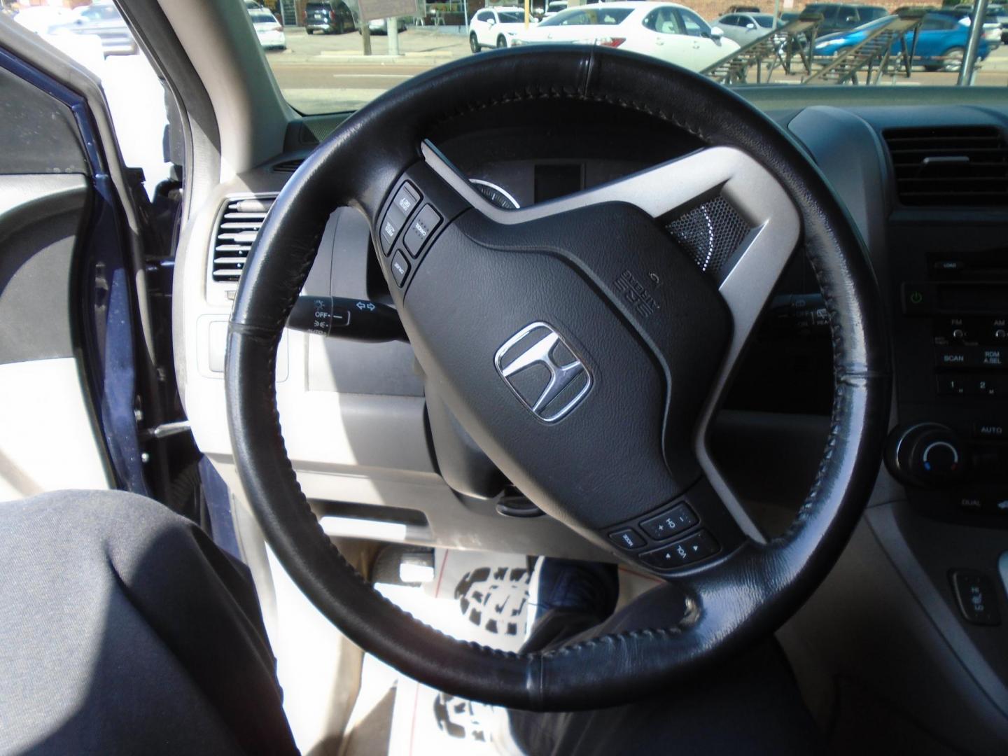 2011 Honda CR-V EX-L 2WD 5-Speed AT (5J6RE3H79BL) with an 2.4L L4 DOHC 16V engine, 5-Speed Automatic transmission, located at 6112 N Florida Avenue, Tampa, FL, 33604, (888) 521-5131, 27.954929, -82.459534 - Photo#13