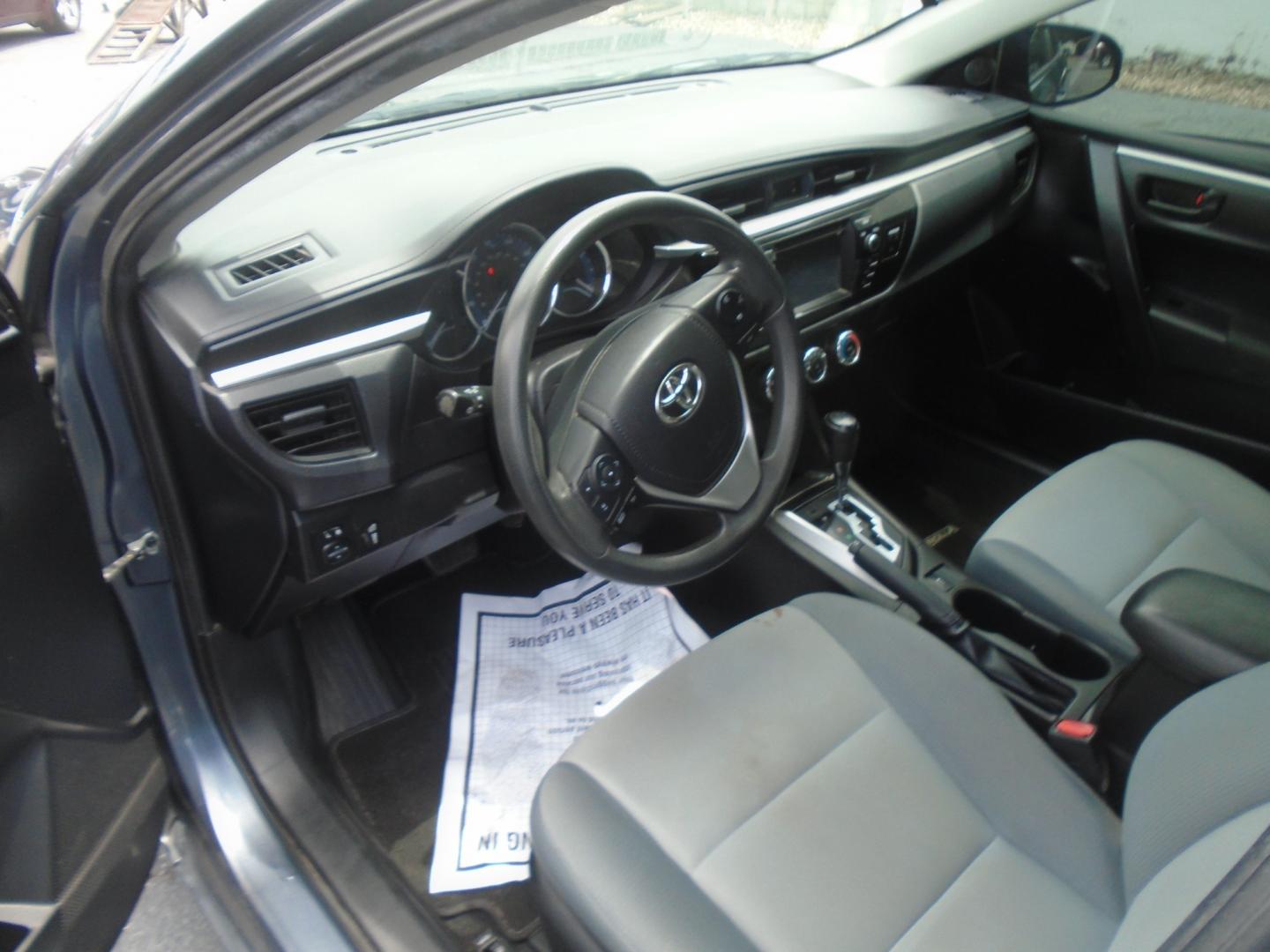 2016 Toyota Corolla L 4-Speed AT (5YFBURHE9GP) with an 1.8L L4 DOHC 16V engine, 4A transmission, located at 6112 N Florida Avenue, Tampa, FL, 33604, (888) 521-5131, 27.954929, -82.459534 - Photo#7