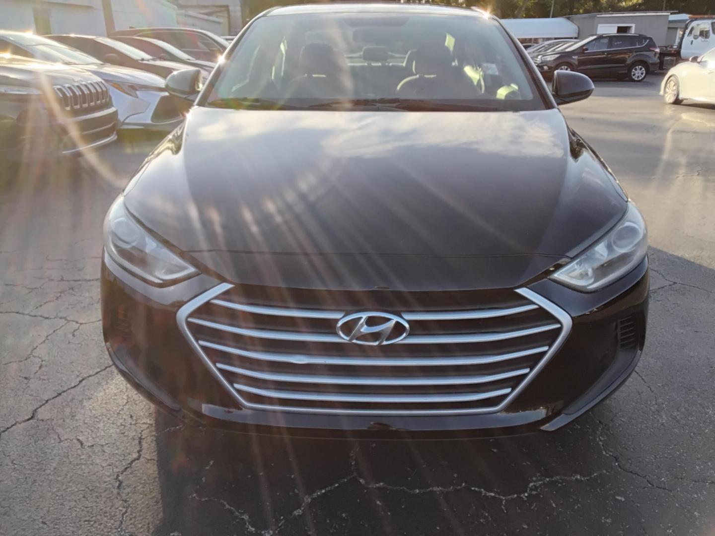 2018 BLACK /Beige Hyundai Elantra Limited (5NPD84LF6JH) with an 1.8L L4 DOHC 16V engine, 6A transmission, located at 6112 N Florida Avenue, Tampa, FL, 33604, (888) 521-5131, 27.954929, -82.459534 - 499$ DOWN PLUS TAX & TAG. - Photo#1