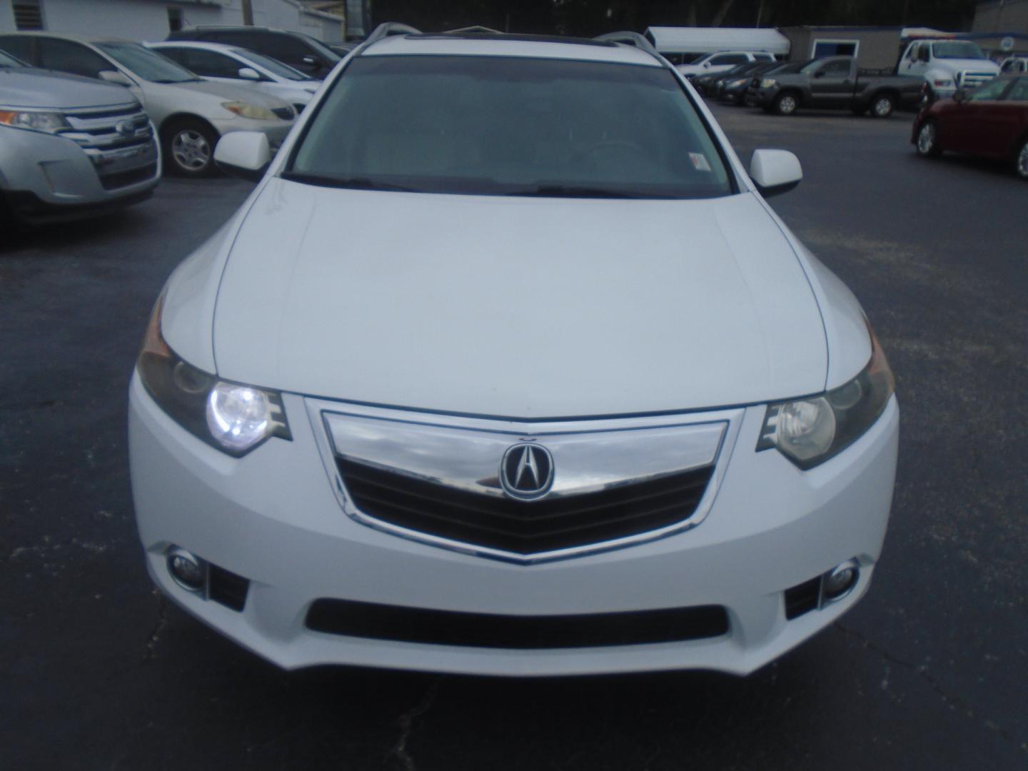 2012 Acura TSX 5-Spd AT w/ Technology Package (JH4CW2H68CC) with an 2.4L L4 DOHC 16V engine, 5-Speed Automatic transmission, located at 6112 N Florida Avenue, Tampa, FL, 33604, (888) 521-5131, 27.954929, -82.459534 - Photo#1