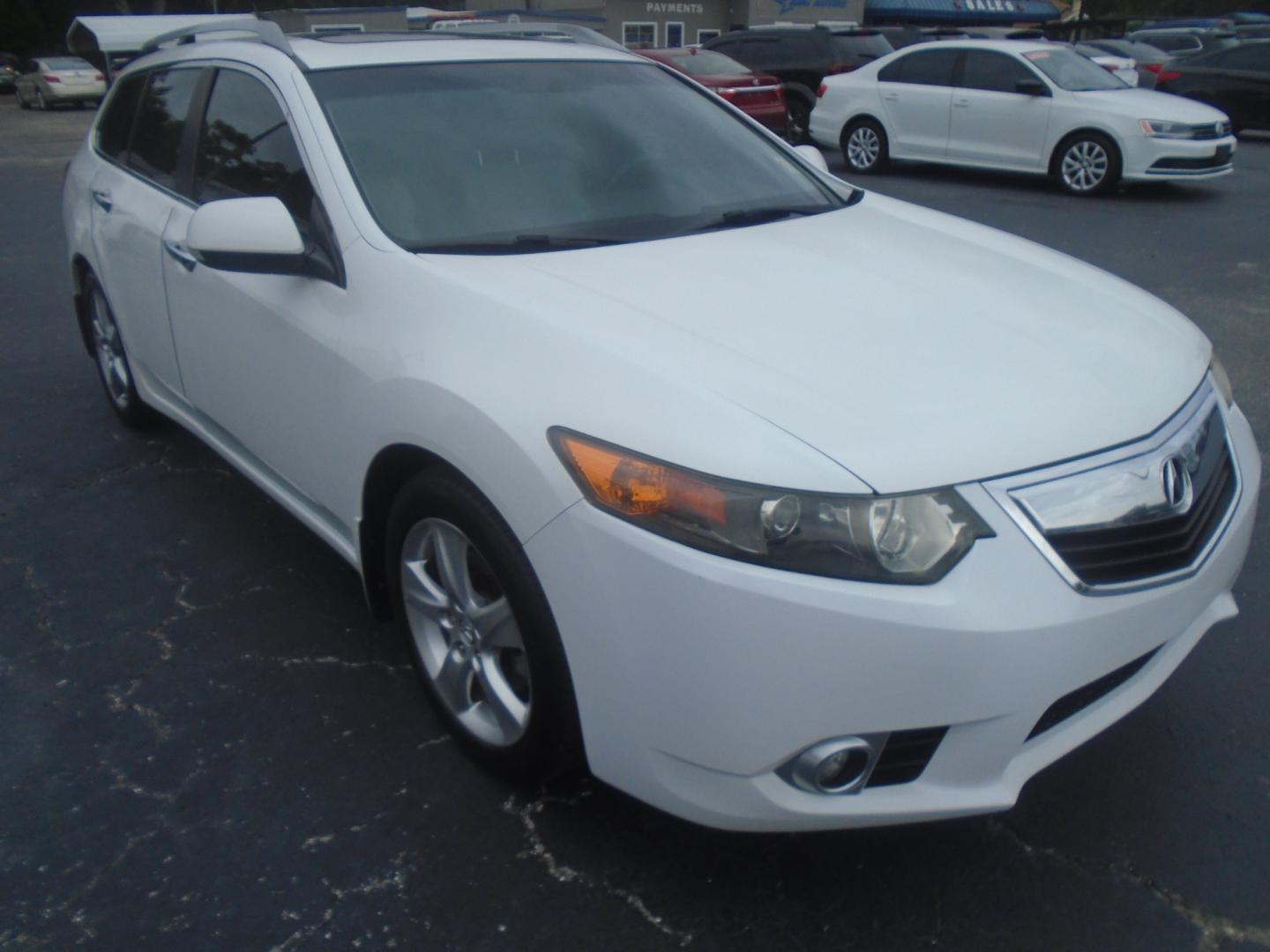 2012 Acura TSX 5-Spd AT w/ Technology Package (JH4CW2H68CC) with an 2.4L L4 DOHC 16V engine, 5-Speed Automatic transmission, located at 6112 N Florida Avenue, Tampa, FL, 33604, (888) 521-5131, 27.954929, -82.459534 - Photo#2