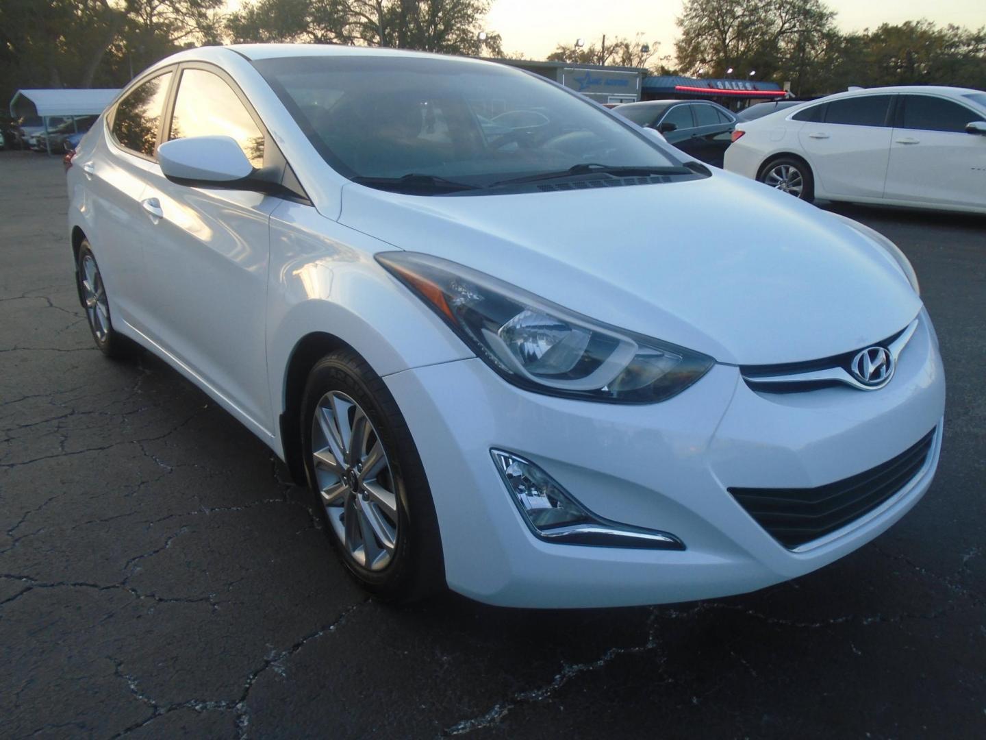 2015 Hyundai Elantra Limited (5NPDH4AE9FH) with an 1.8L L4 DOHC 16V engine, 6-Speed Automatic transmission, located at 6112 N Florida Avenue, Tampa, FL, 33604, (888) 521-5131, 27.954929, -82.459534 - Photo#2