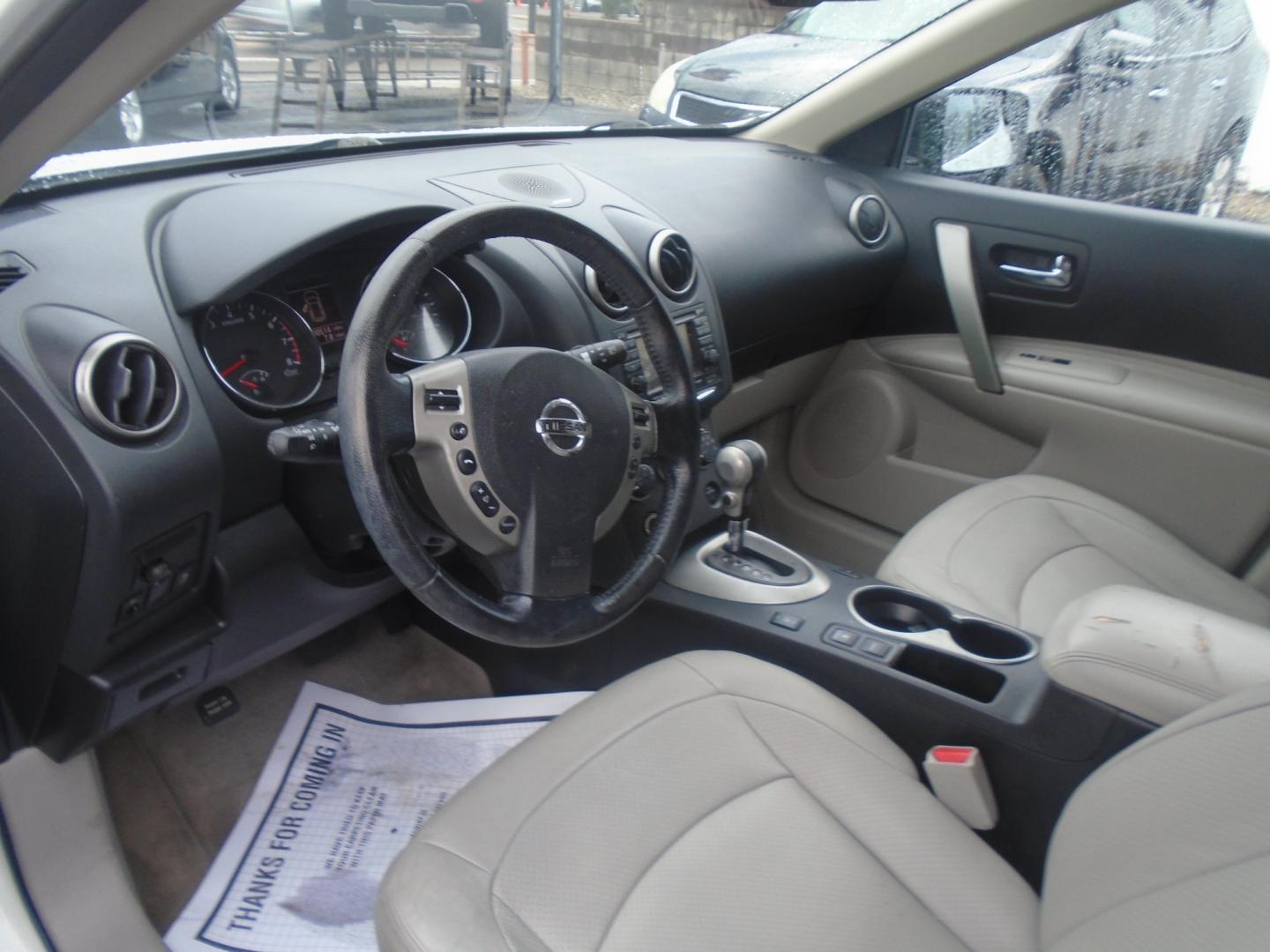 2013 Nissan Rogue S 2WD (JN8AS5MT6DW) with an 2.5L L4 DOHC 16V engine, Continuously Variable Transmission transmission, located at 6112 N Florida Avenue, Tampa, FL, 33604, (888) 521-5131, 27.954929, -82.459534 - Photo#8