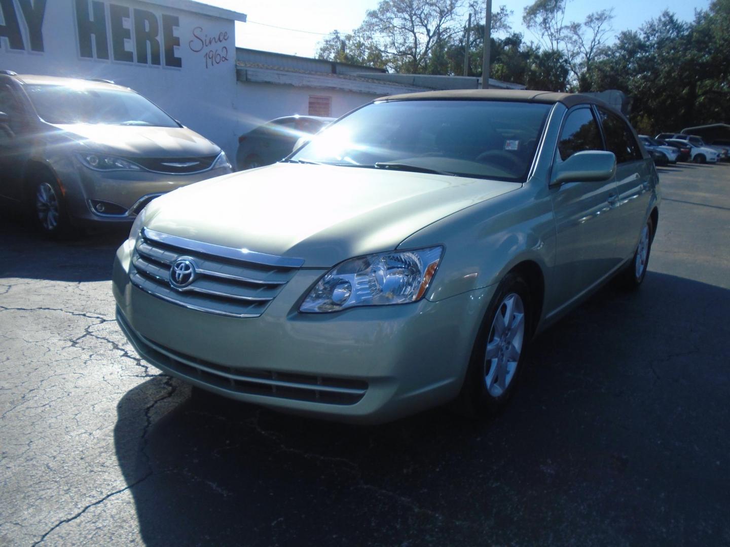 2007 Toyota Avalon Limited (4T1BK36B37U) with an 3.5L V6 DOHC 24V engine, 5-Speed Automatic Overdrive transmission, located at 6112 N Florida Avenue, Tampa, FL, 33604, (888) 521-5131, 27.954929, -82.459534 - Photo#1