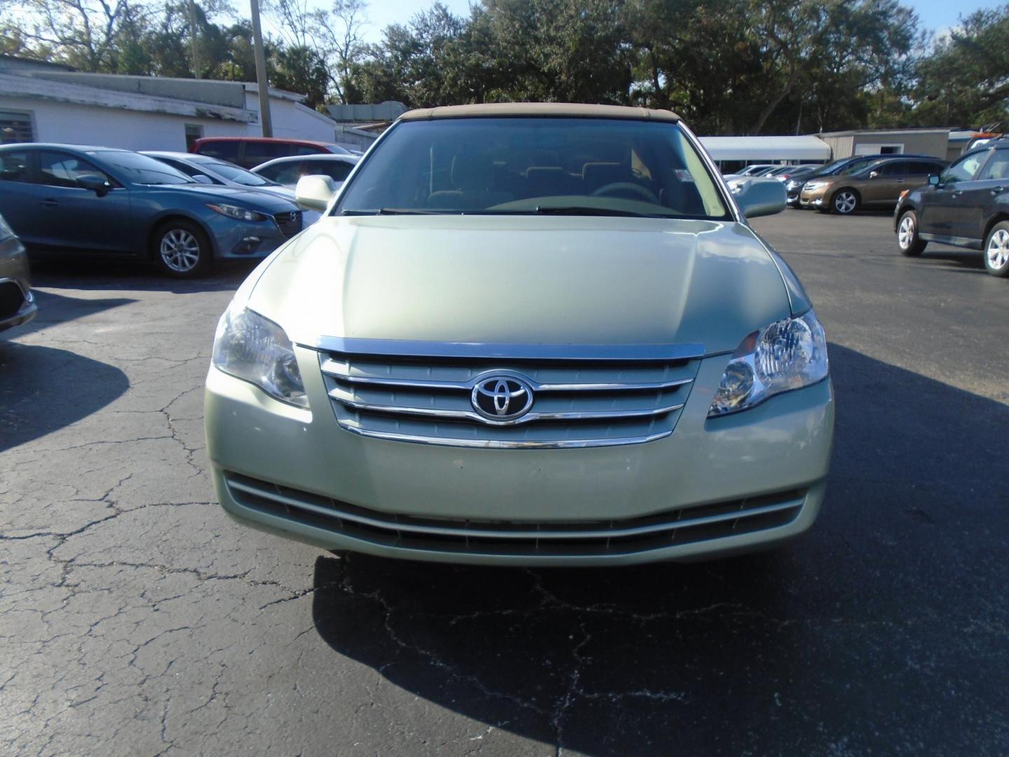 2007 Toyota Avalon Limited (4T1BK36B37U) with an 3.5L V6 DOHC 24V engine, 5-Speed Automatic Overdrive transmission, located at 6112 N Florida Avenue, Tampa, FL, 33604, (888) 521-5131, 27.954929, -82.459534 - Photo#2