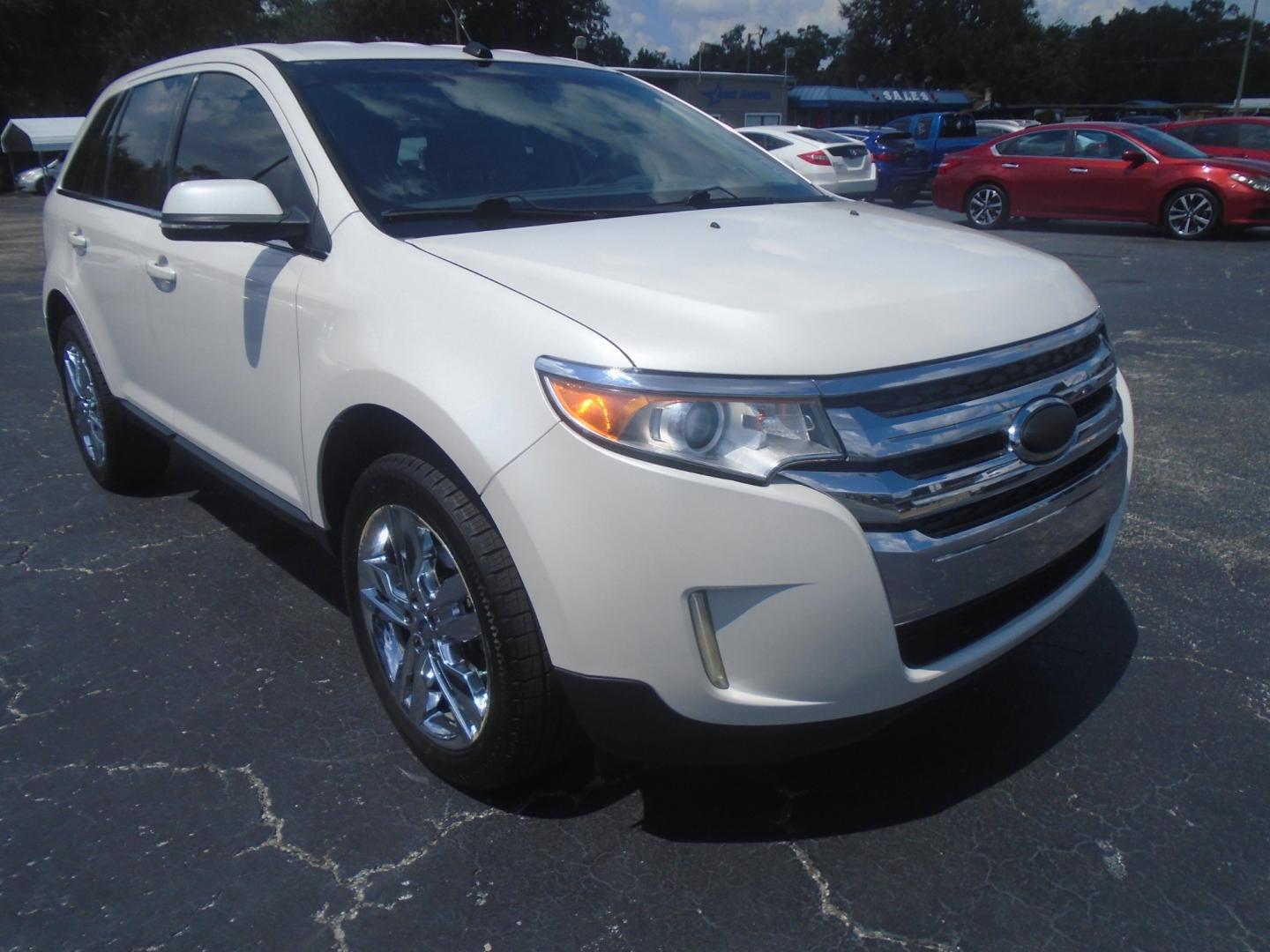 2013 Ford Edge Limited FWD (2FMDK3KC1DB) with an 3.5L V6 DOHC 24V engine, 6-Speed Automatic transmission, located at 6112 N Florida Avenue, Tampa, FL, 33604, (888) 521-5131, 27.954929, -82.459534 - Photo#2