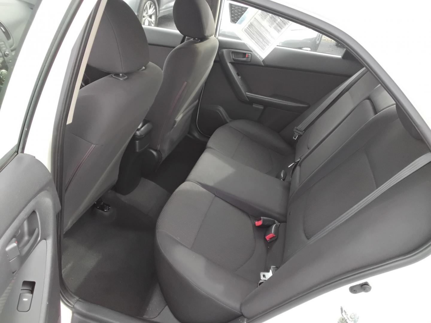 2012 White /Grey Kia Forte EX (KNAFU4A25C5) with an 2.0L L4 DOHC 16V engine, located at 6112 N Florida Avenue, Tampa, FL, 33604, (888) 521-5131, 27.954929, -82.459534 - $499 DOWN PLUS TAX & TAG. - Photo#10