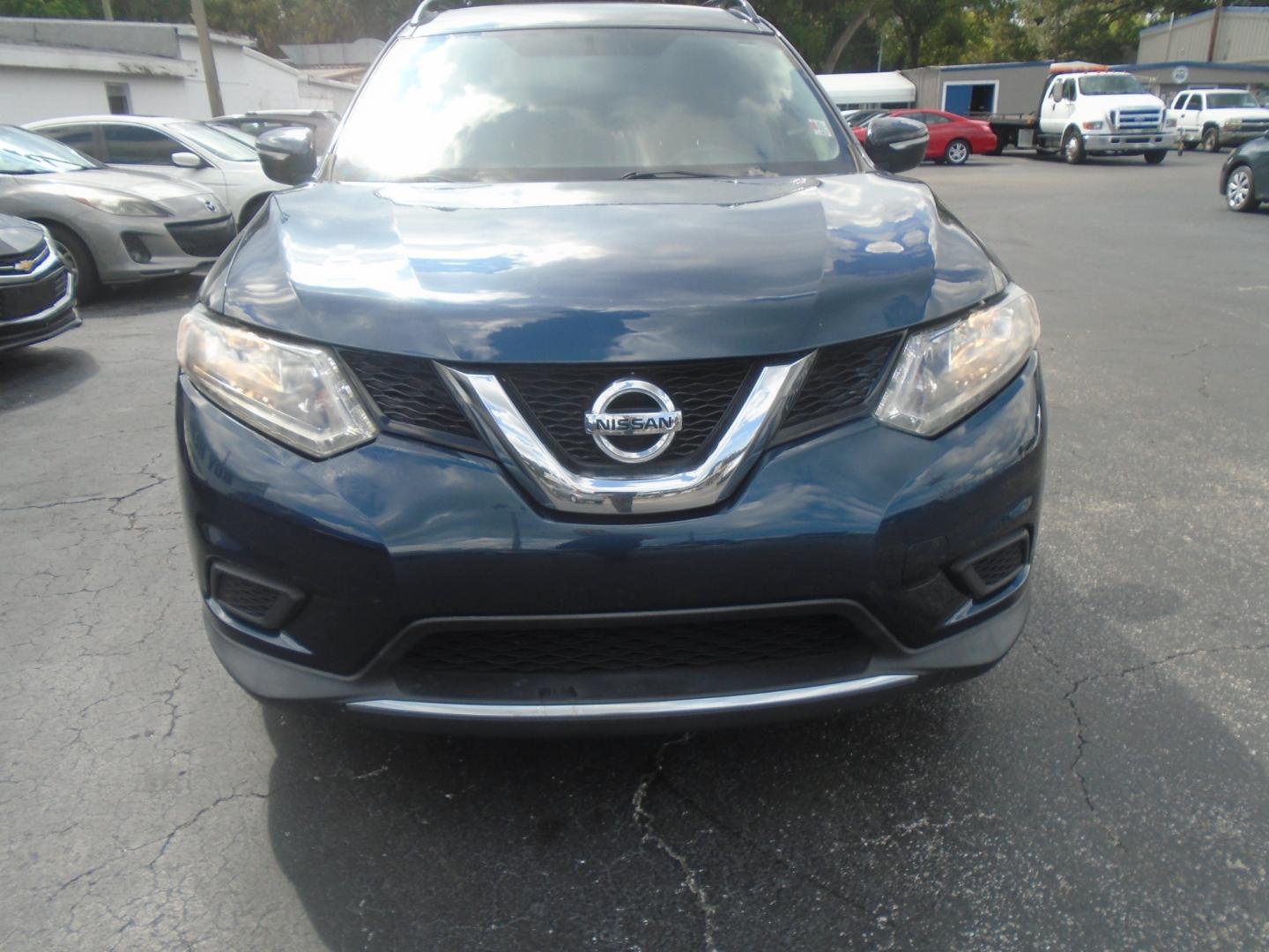 2015 Nissan Rogue S 2WD (KNMAT2MT5FP) with an 2.5L L4 DOHC 16V engine, Continuously Variable Transmission transmission, located at 6112 N Florida Avenue, Tampa, FL, 33604, (888) 521-5131, 27.954929, -82.459534 - Photo#1