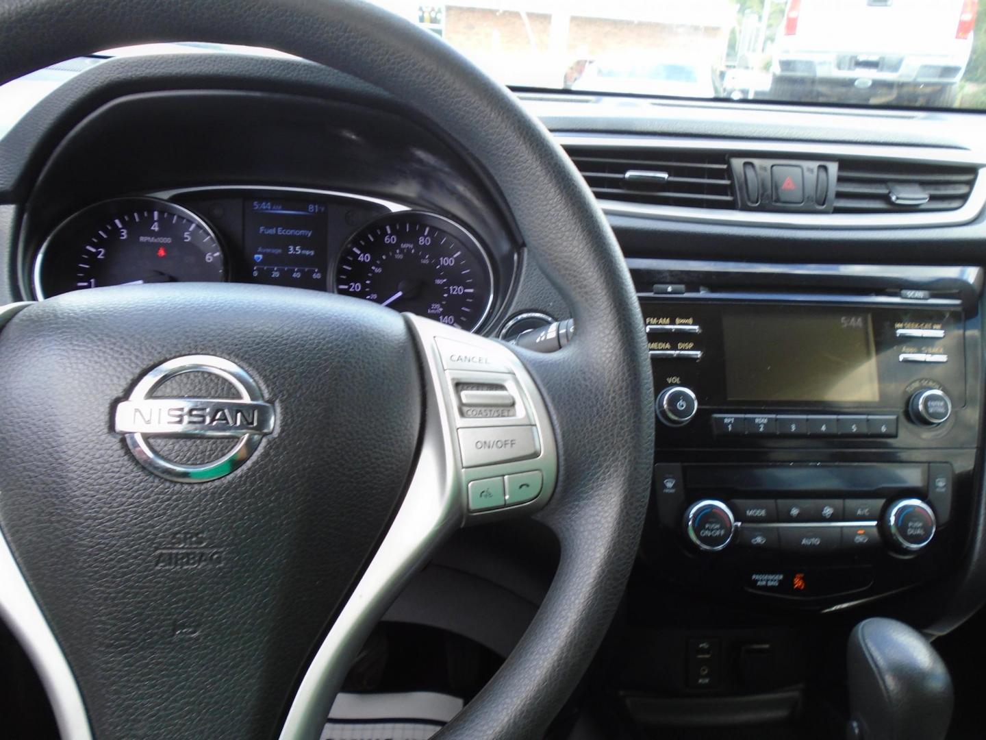 2015 DK BLUE /Grey Nissan Rogue S 2WD (KNMAT2MT5FP) with an 2.5L L4 DOHC 16V engine, Continuously Variable Transmission transmission, located at 6112 N Florida Avenue, Tampa, FL, 33604, (888) 521-5131, 27.954929, -82.459534 - 499$ down plus tax & tag. - Photo#6